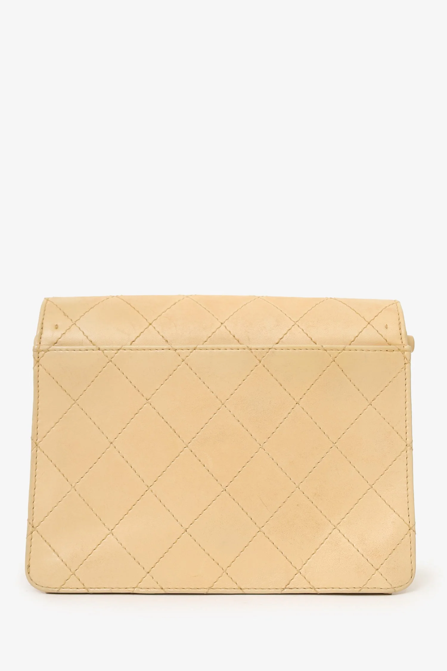 Pre-Loved Chanel™ Beige Quilted CC Shoulder Bag - Image 3