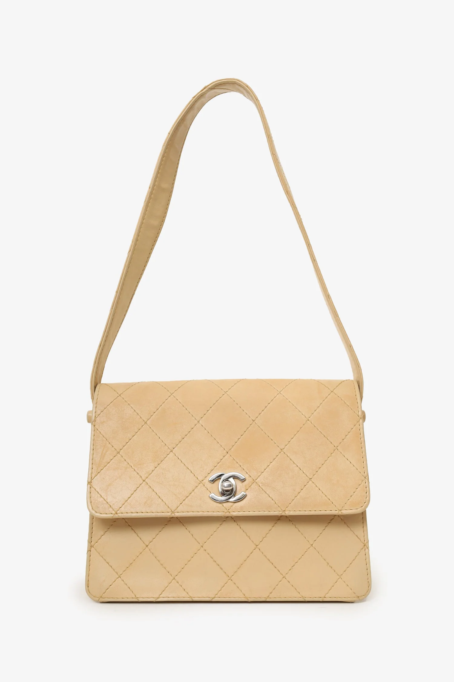 Pre-Loved Chanel™ Beige Quilted CC Shoulder Bag - Image 7