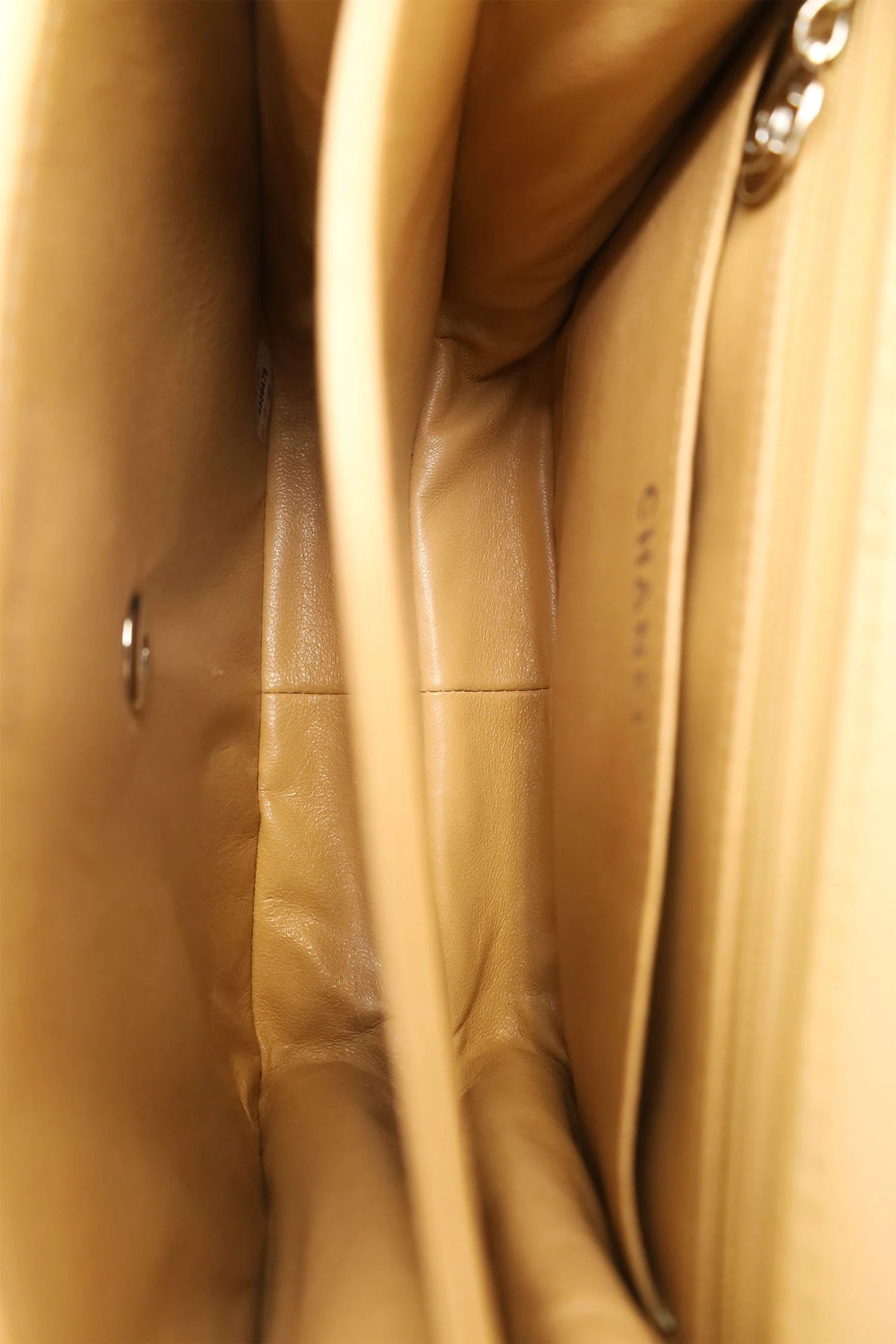 Pre-Loved Chanel™ Beige Quilted CC Shoulder Bag - Image 8