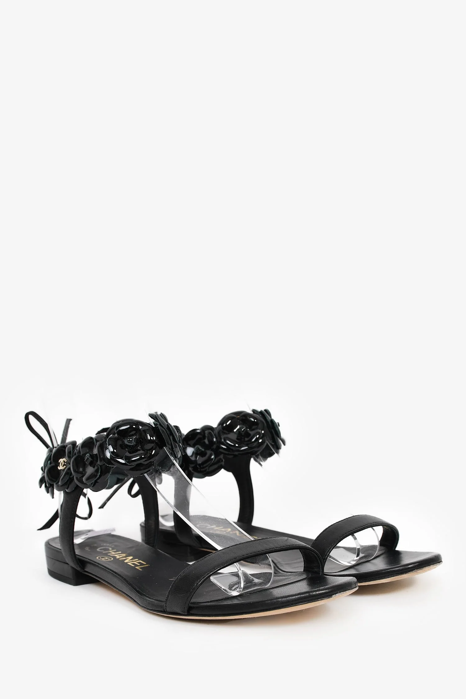 Pre-Loved Chanel™ Black Camellia Detail Jelly Sandals Size 36 - Image 2