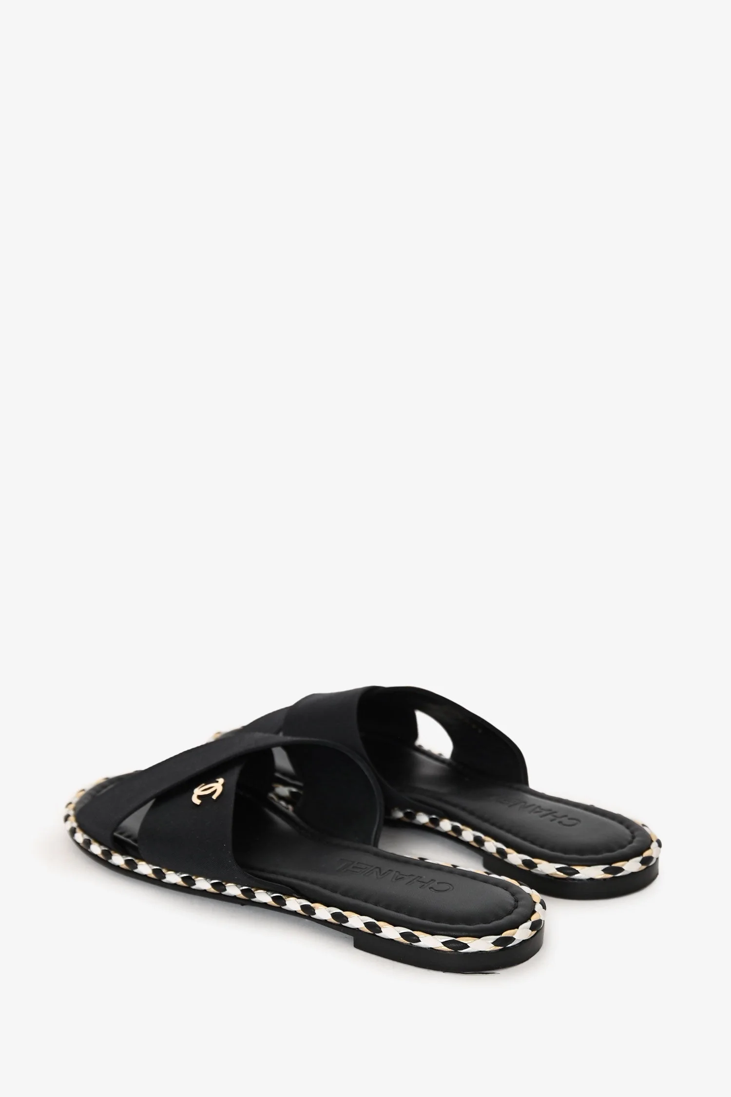 Pre-Loved Chanel™ Black Canvas/Leather Braided Trim CC Logo Slides Size 39C - Image 4