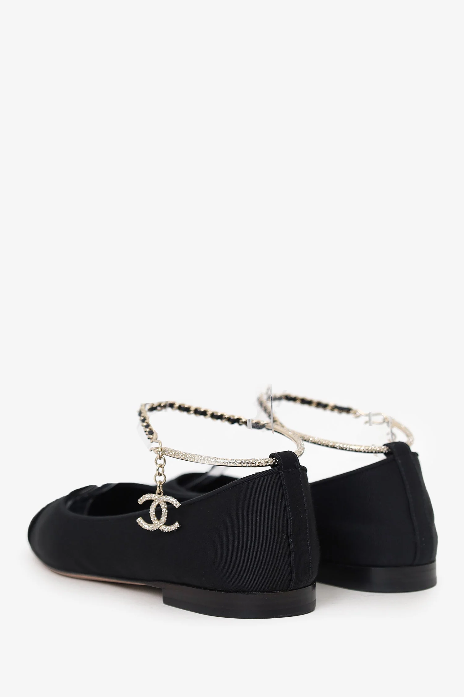 Pre-Loved Chanel™ Black Cap Toe Ankle 'CC' Chain Strap Ballet Flats Size 37 - Image 4