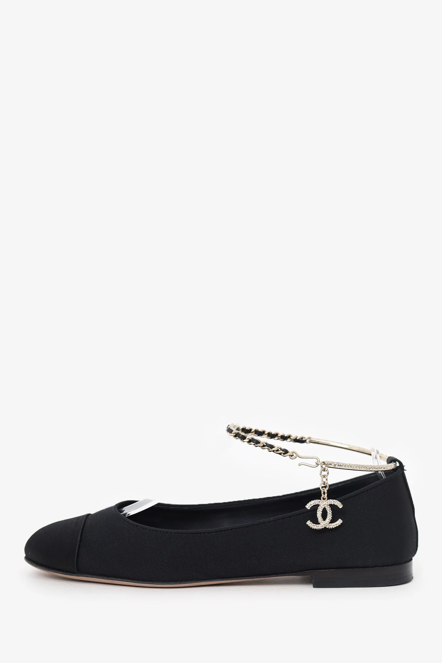 Pre-Loved Chanel™ Black Cap Toe Ankle 'CC' Chain Strap Ballet Flats Size 37 - Image 5