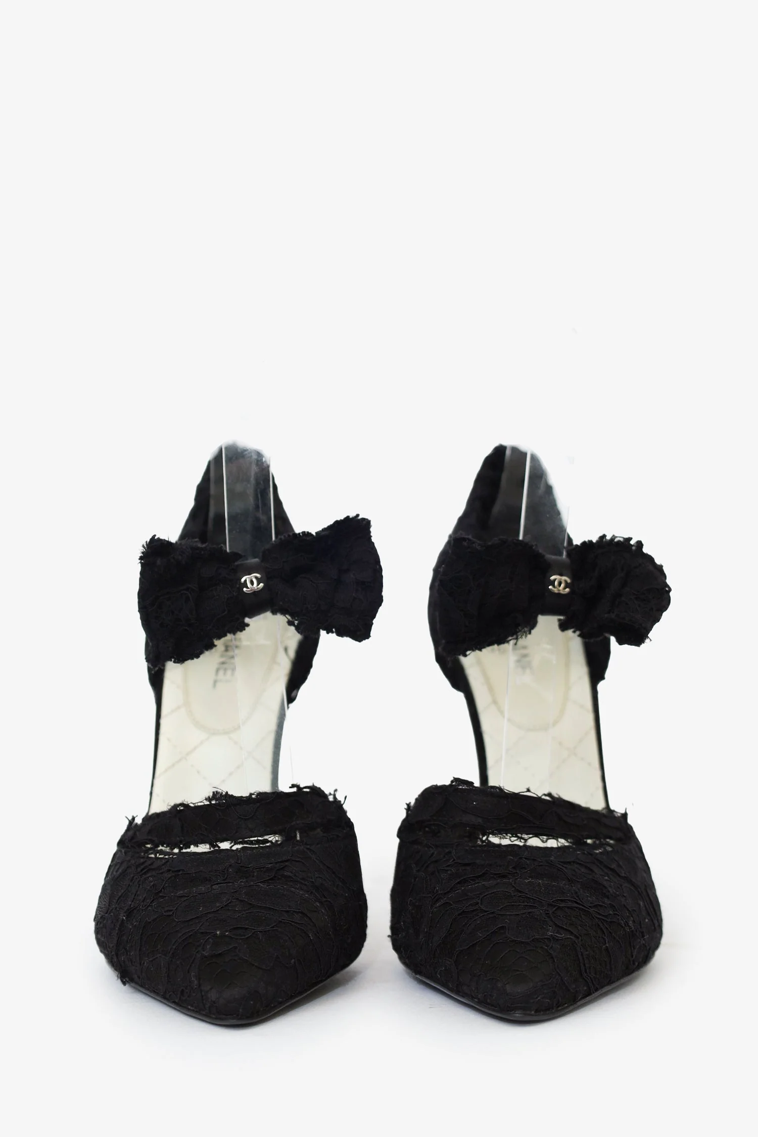 Pre-Loved Chanel™ Black CC Lace Ankle Wrap Bow Pumps Size 38 - Image 3
