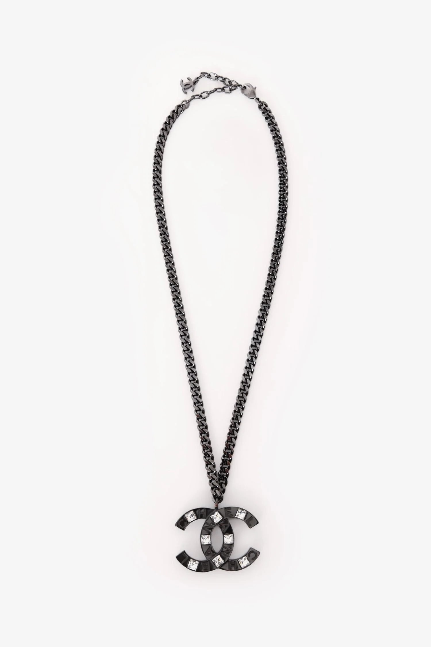 Pre-Loved Chanel™ Black Crystal Detail CC Necklace - Image 2
