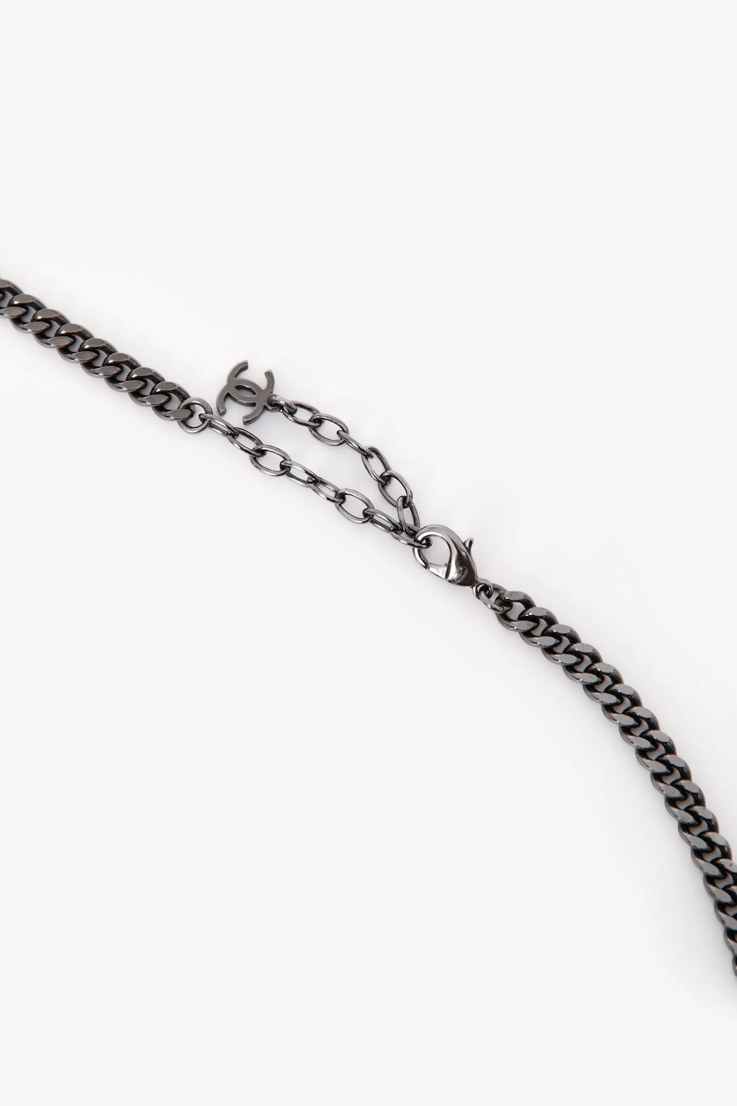 Pre-Loved Chanel™ Black Crystal Detail CC Necklace - Image 3