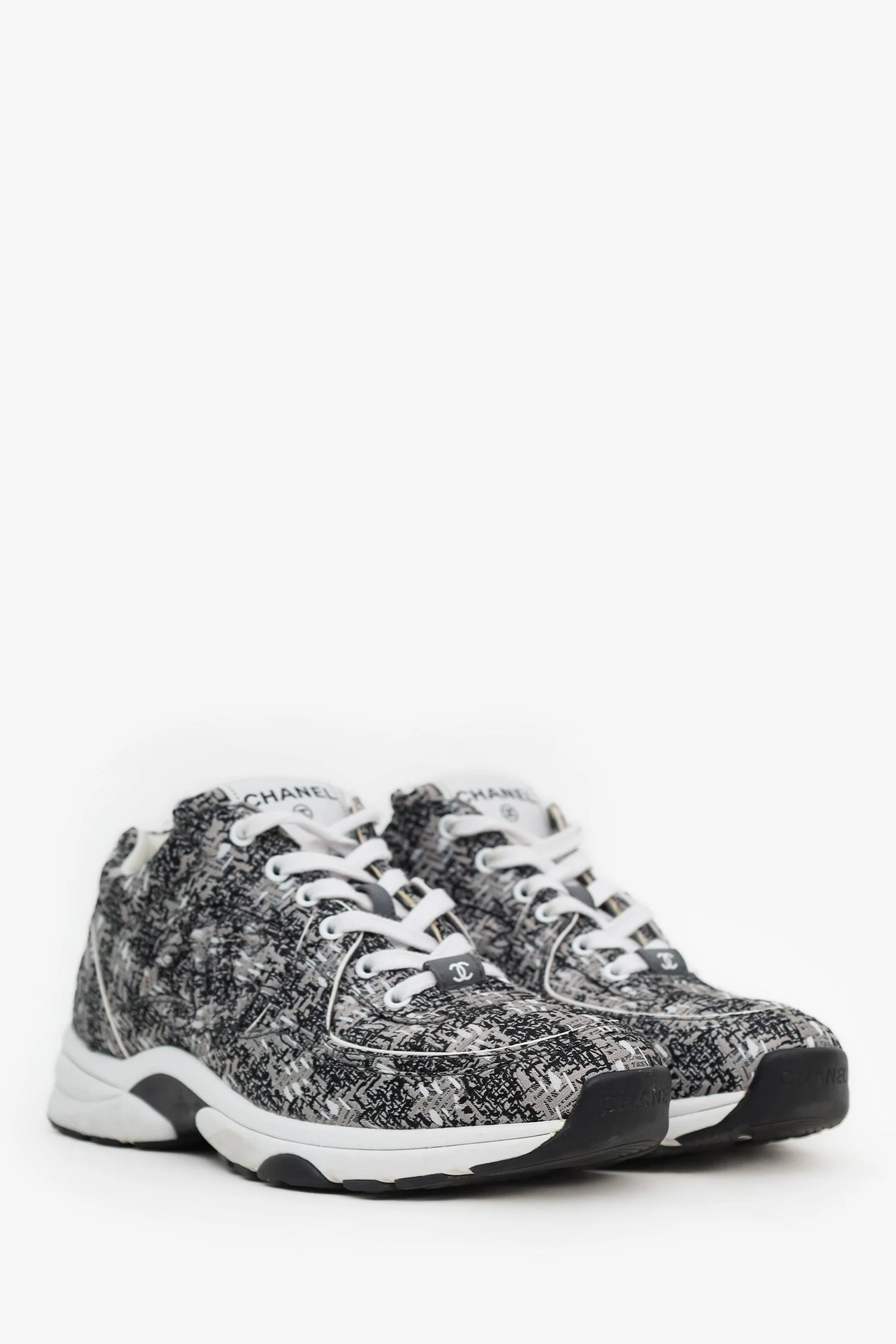 Chanel™ Black/Grey Coated Tweed Sneakers Size 38 (Pre-Loved) - Image 2