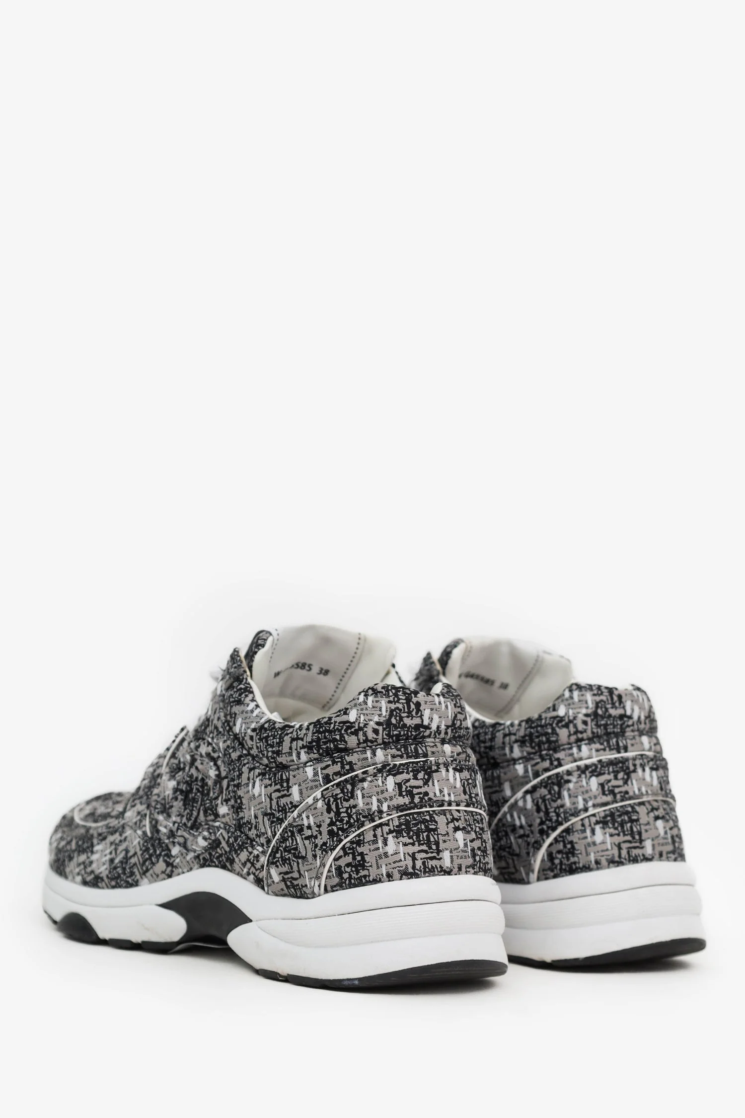 Chanel™ Black/Grey Coated Tweed Sneakers Size 38 (Pre-Loved) - Image 4