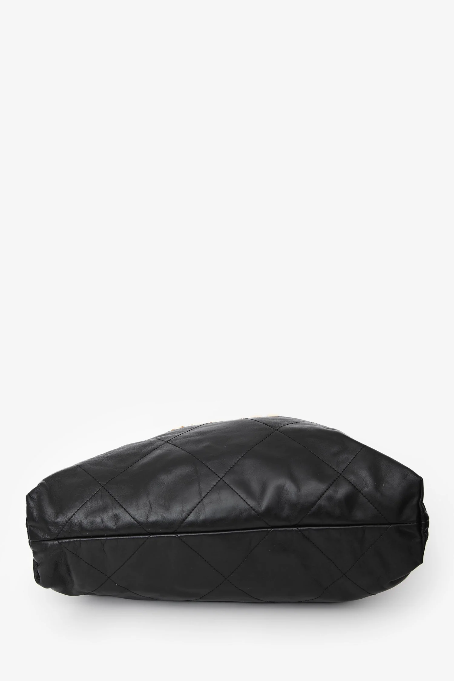 Chanel™ Black Lambskin Leather 22 Small Hobo Shoulder Bag GHW - Image 5