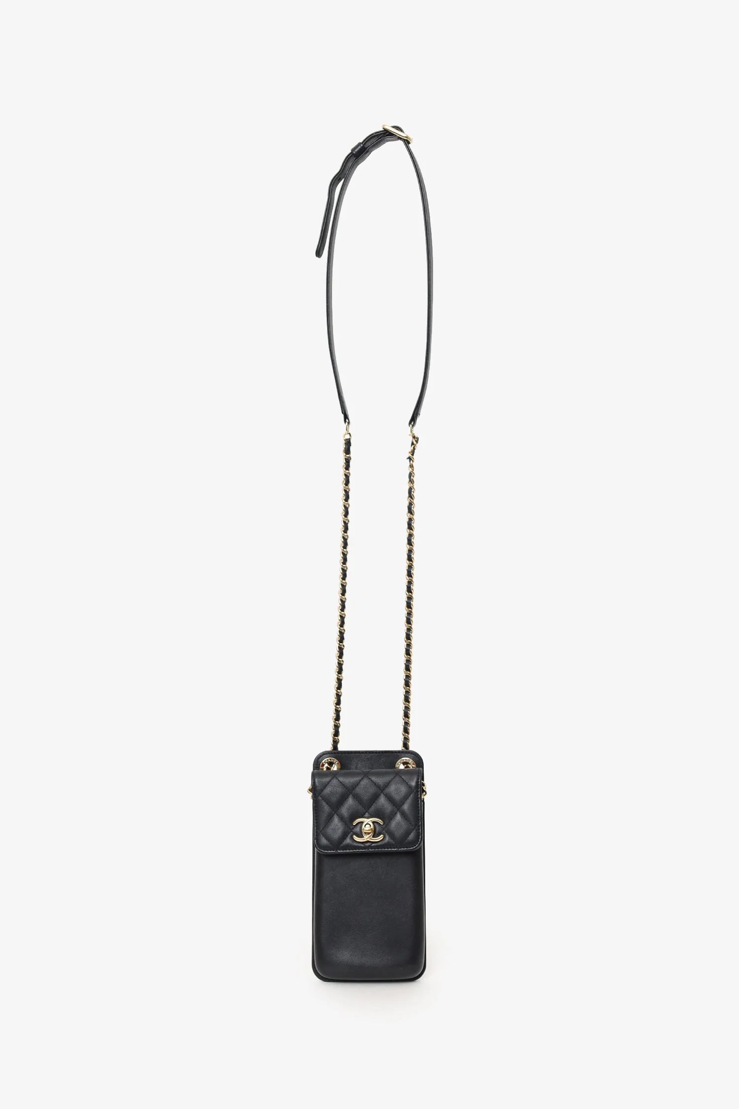 Pre-Loved Chanel™ Black Lambskin Matelasse Phone Holder Shoulder Bag - Image 7