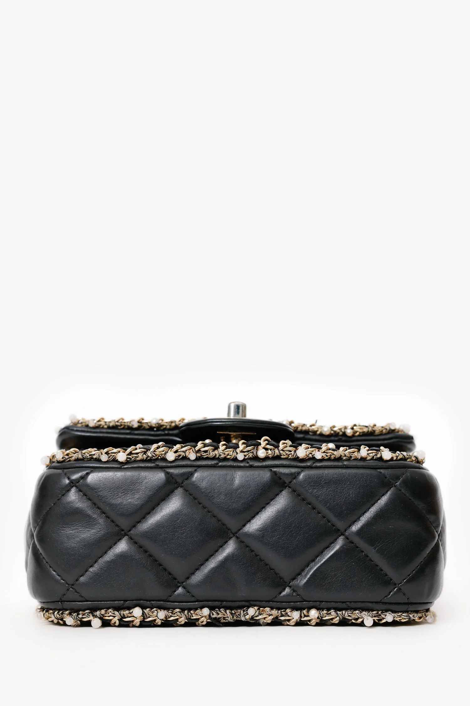 Pre-Loved Chanel™ Black Lambskin Pearl Chain Around Square Flap Bag - Image 5