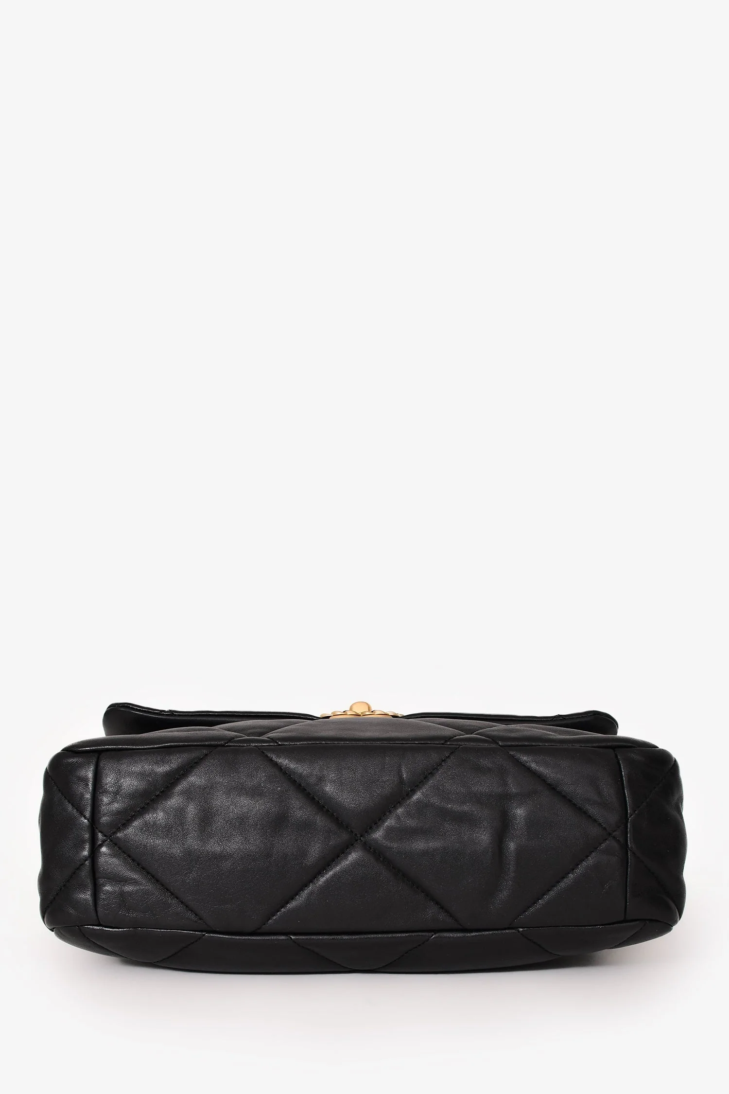 Pre-Loved Chanel™ Black Leather 19 Flap Bag - Image 5