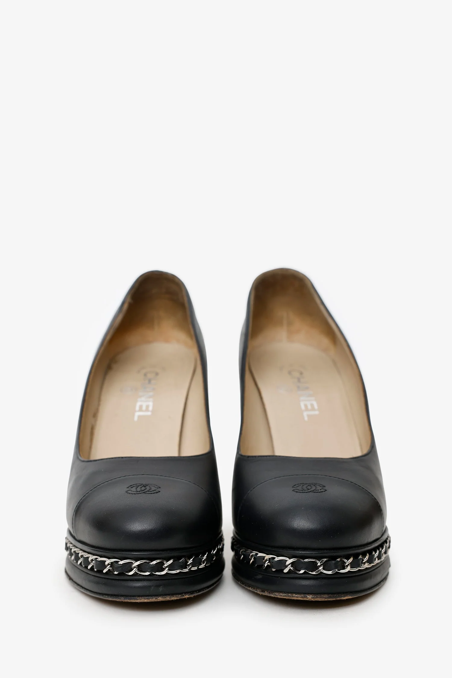 Pre-Loved Chanel™ Black Leather CC Cap Toe Chain Platform Pumps Size 40 - Image 3