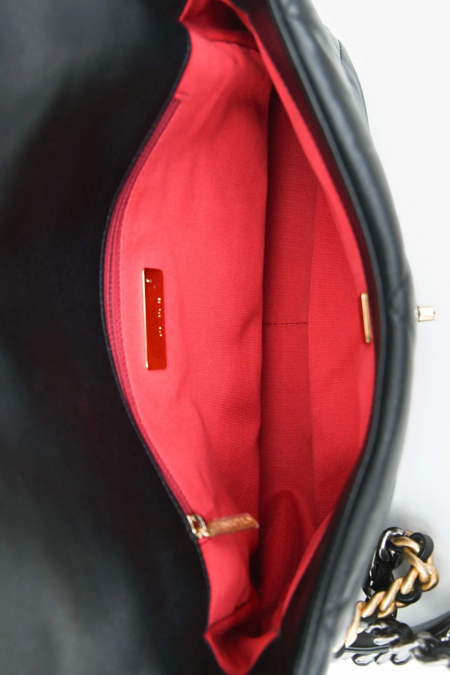 Pre-Loved Chanel™ Black Leather Chanel 19 Medium Flap Bag - Image 6