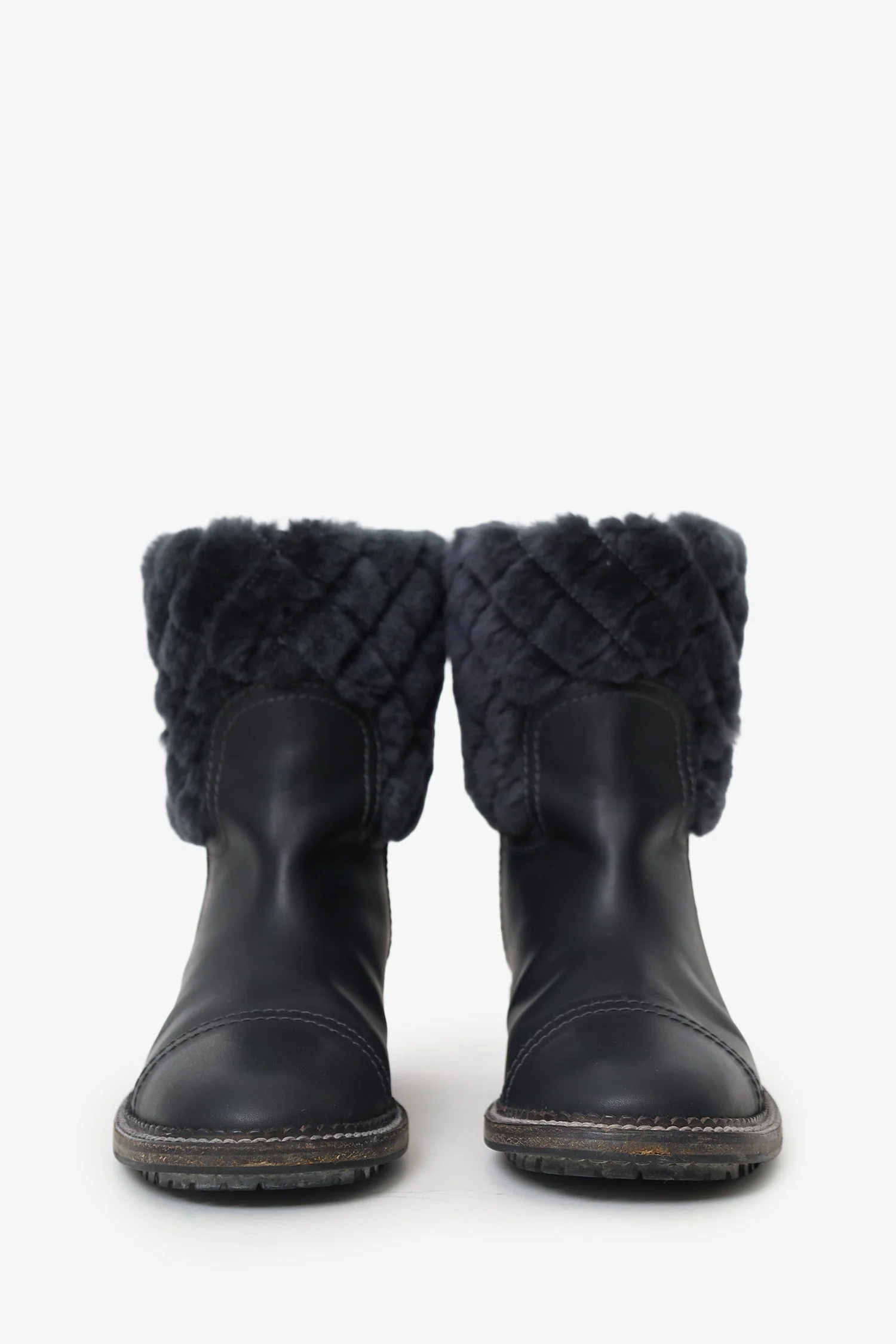Pre-Loved Chanel™ Black Leather Fur CC Mark Boots Size 36 - Image 3