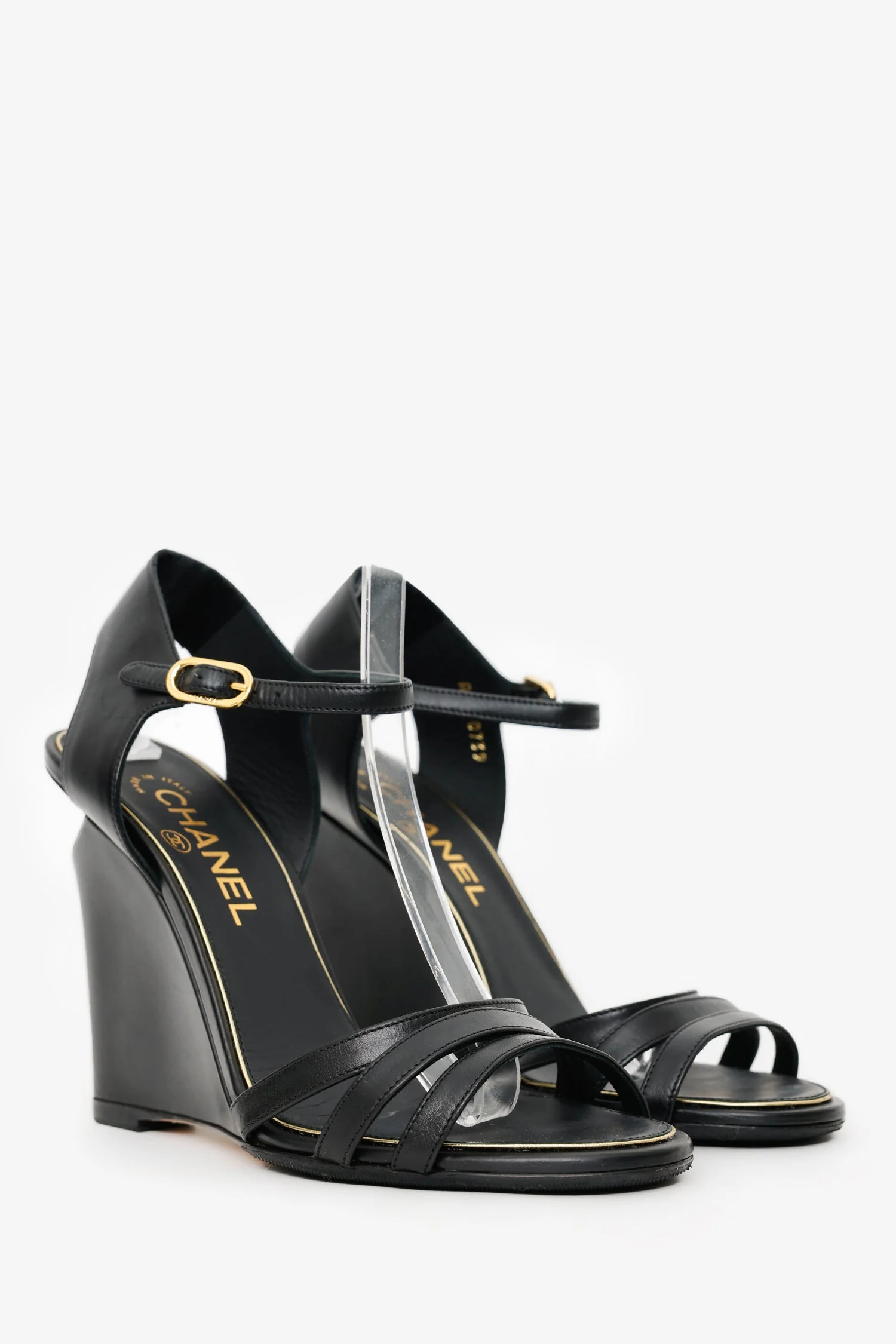 Pre-Loved Chanel™ Black Leather Pearl-Embellished Wedge Sandals Size 38 - Image 2