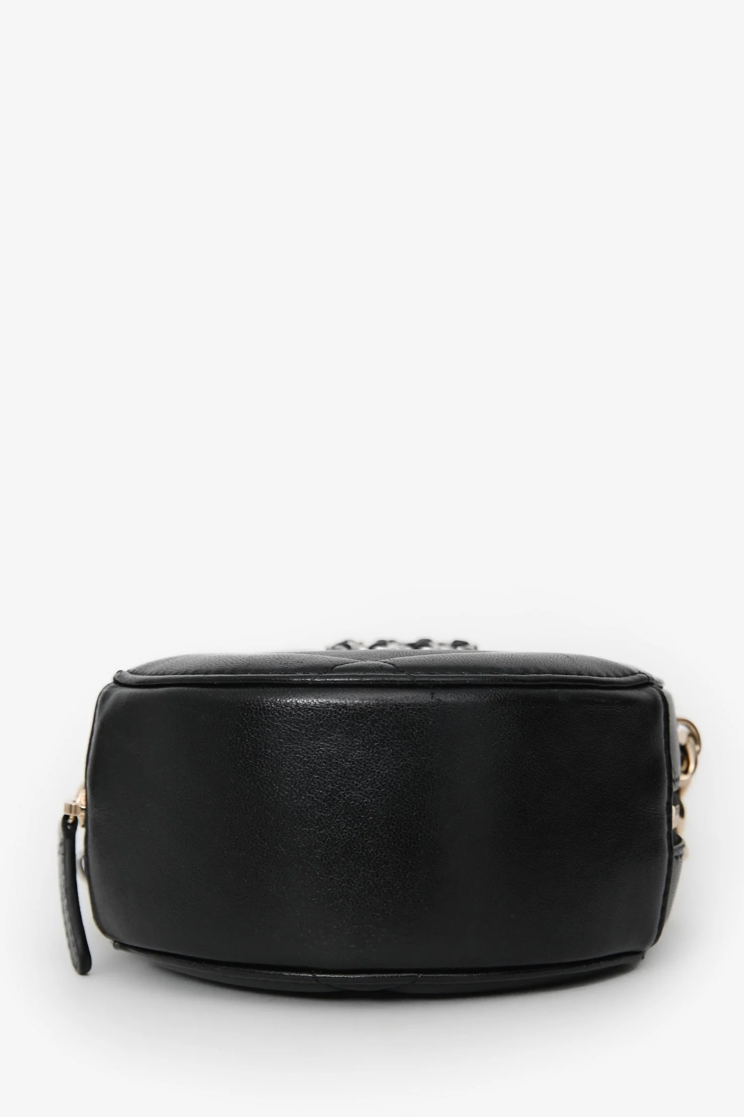 Pre-Loved Chanel™ Black Leather Quilted 19 Clutch Bag - Image 5