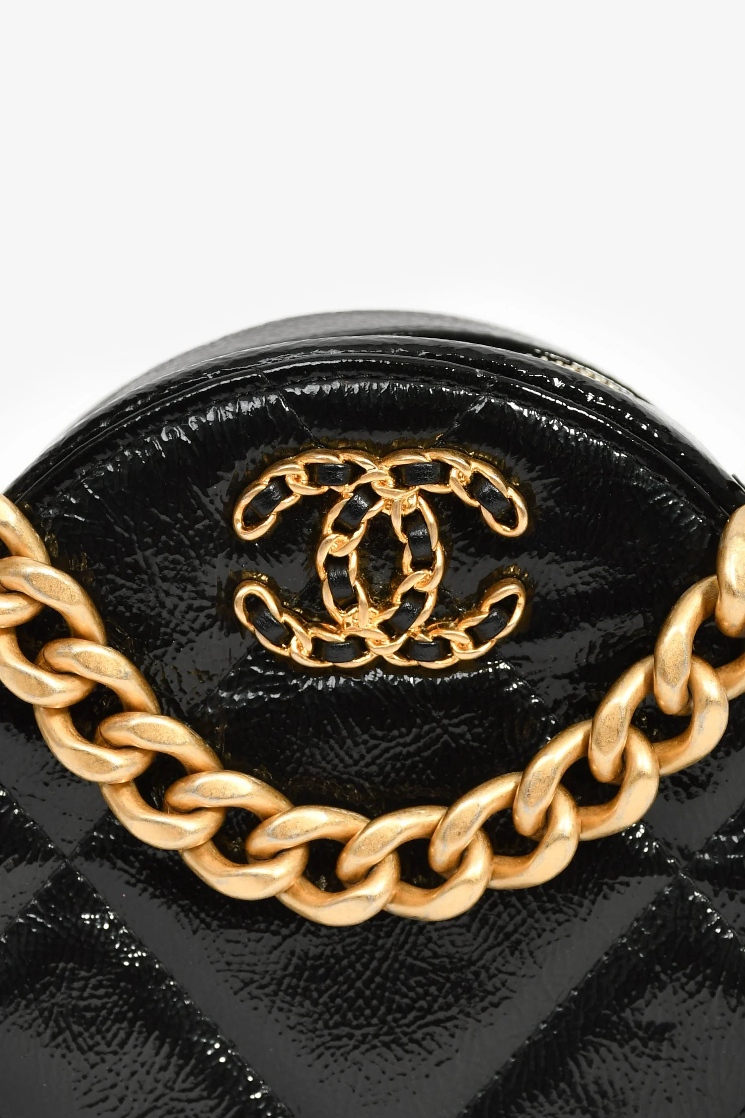Pre-Loved Chanel™ Black Leather Quilted 19 Round Crossbody Bag - Image 6