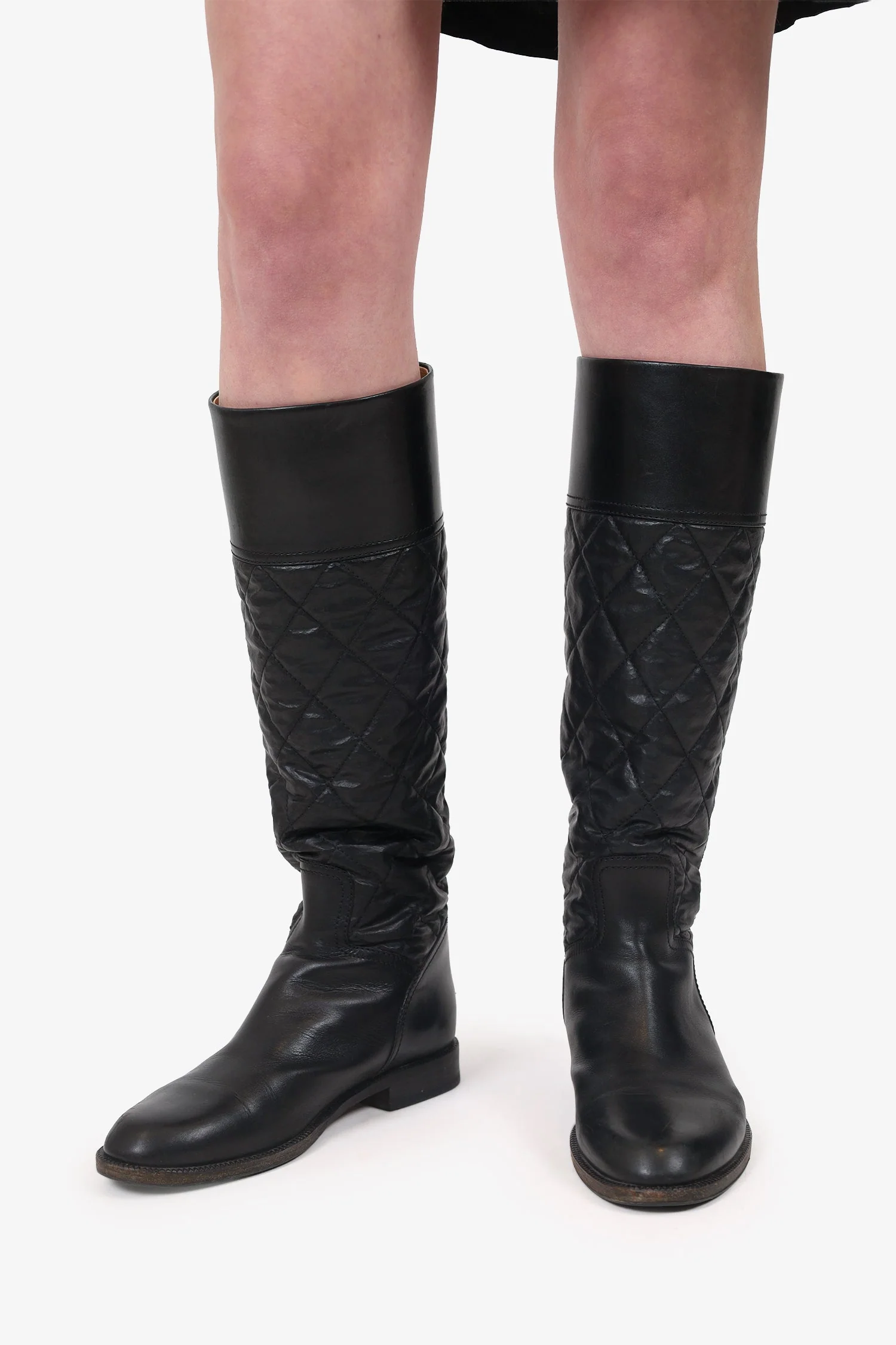 Pre-Loved Chanel™ Black Leather Quilted Knee High Boots Size 39 - Image 6