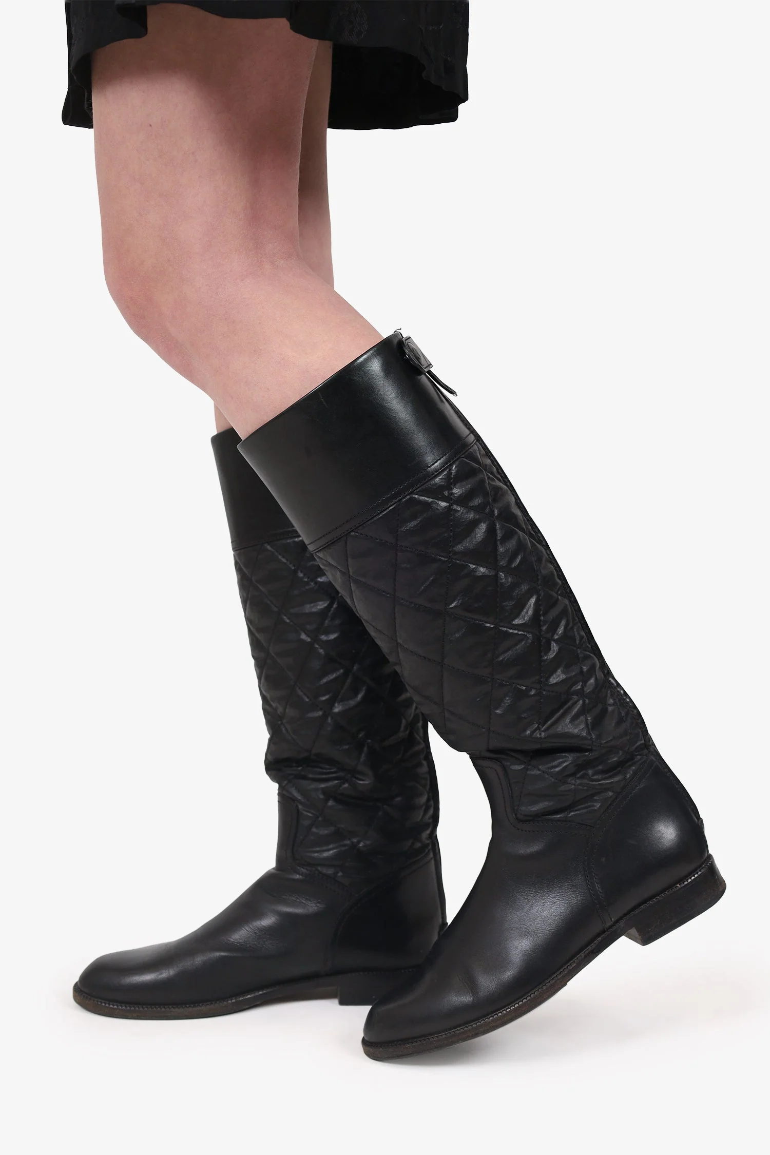 Pre-Loved Chanel™ Black Leather Quilted Knee High Boots Size 39 - Image 7