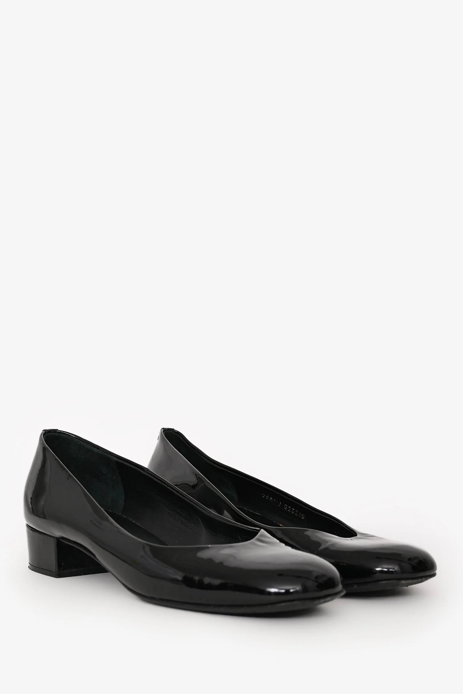 Pre-Loved Chanel™ Black Patent Leather Heeled Ballet Flats Size 40 - Image 2