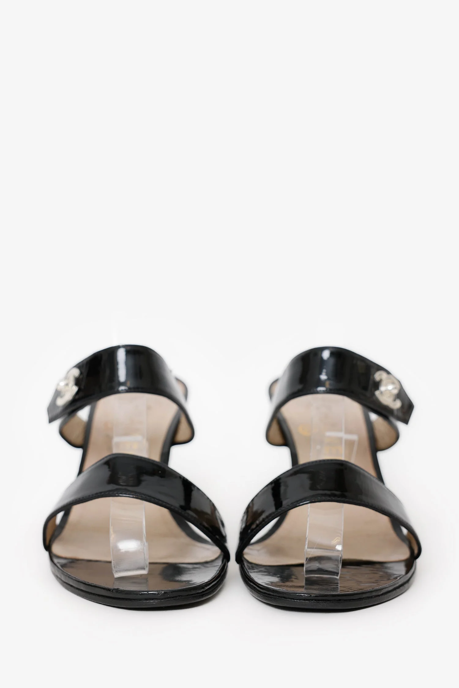 Pre-Loved Chanel™ Black Patent Turn Lock CC Heeled Sandals Size 39 - Image 3