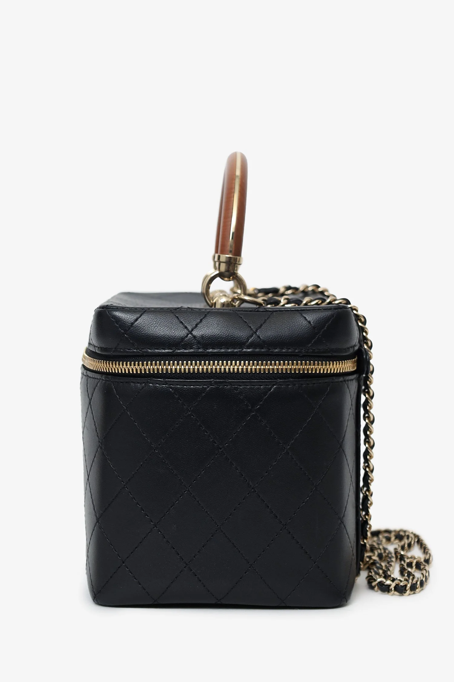 Pre-Loved Chanel™ Black Quilted Lambskin Knock On Wood Vanity Case - Image 4