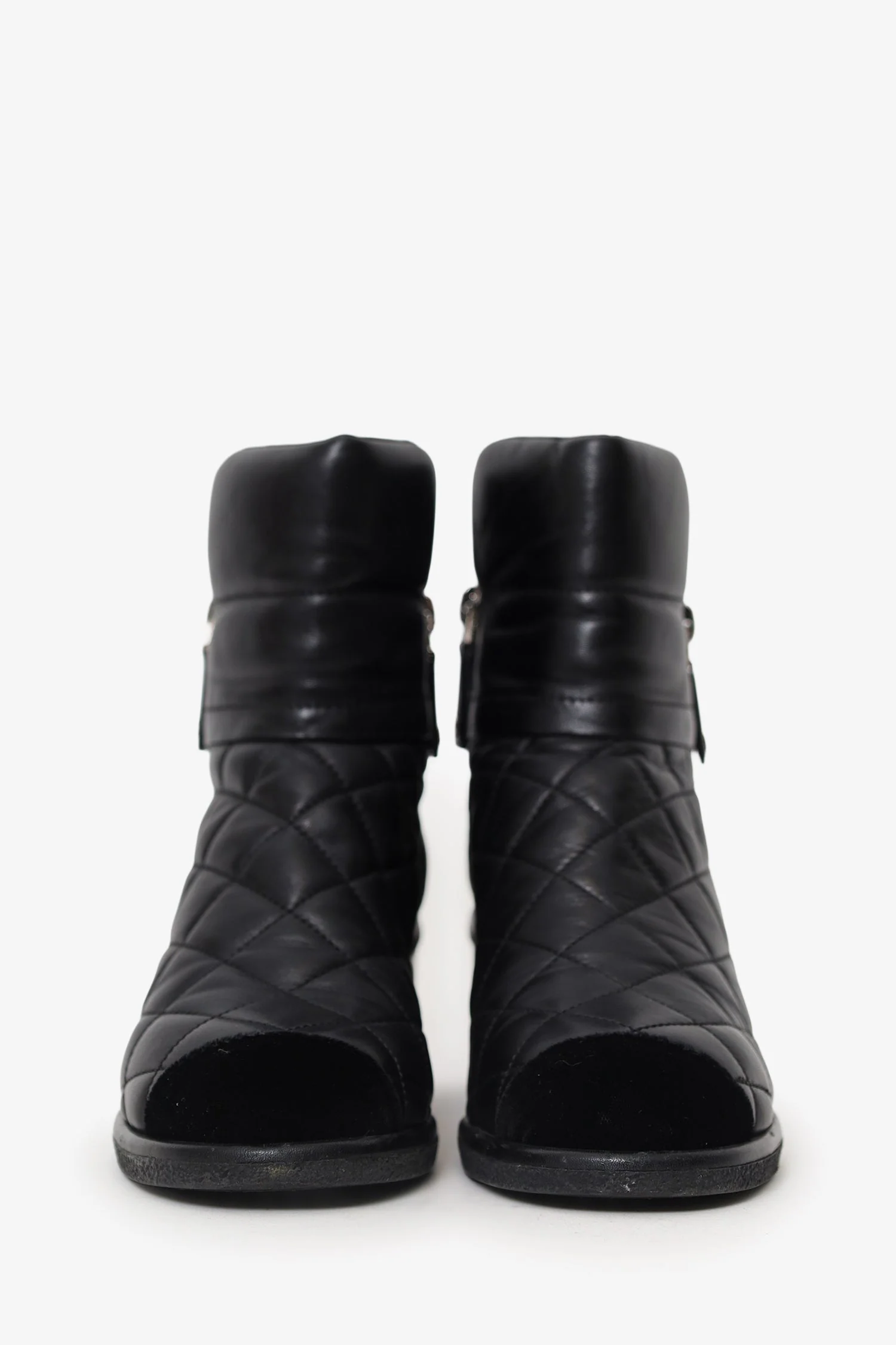 Pre-Loved Chanel™ Black Quilted Leather Velvet Cap Toe Ankle Boots Size 36 - Image 3