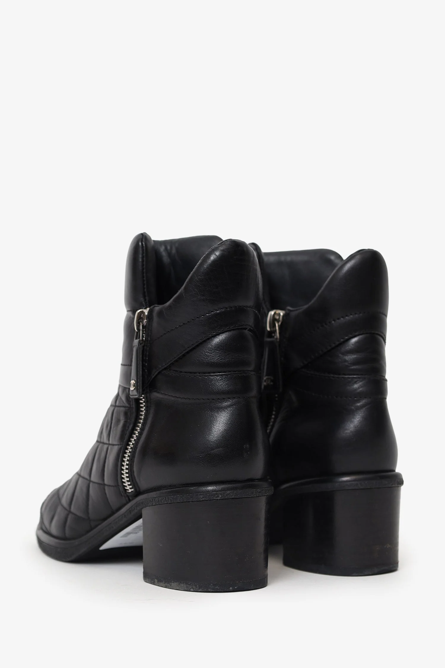 Pre-Loved Chanel™ Black Quilted Leather Velvet Cap Toe Ankle Boots Size 36 - Image 4