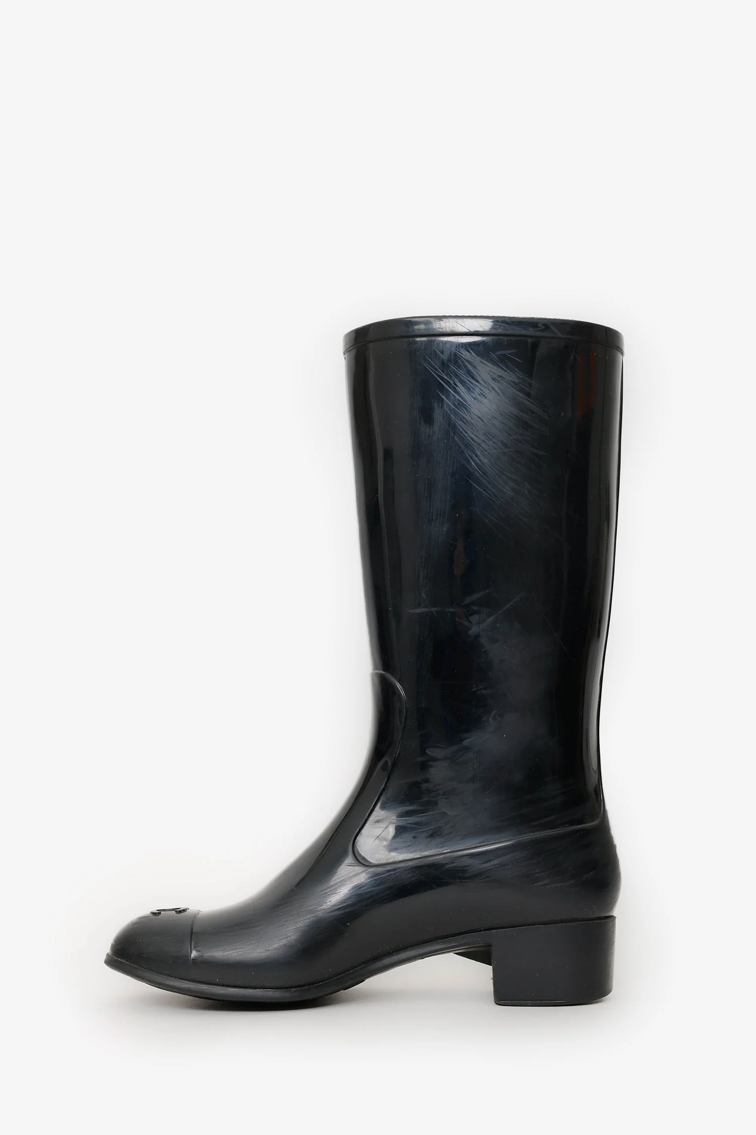 Pre-Loved Chanel™ Black Rubber Camellia Flower Rain Boots Size 36 - Image 4