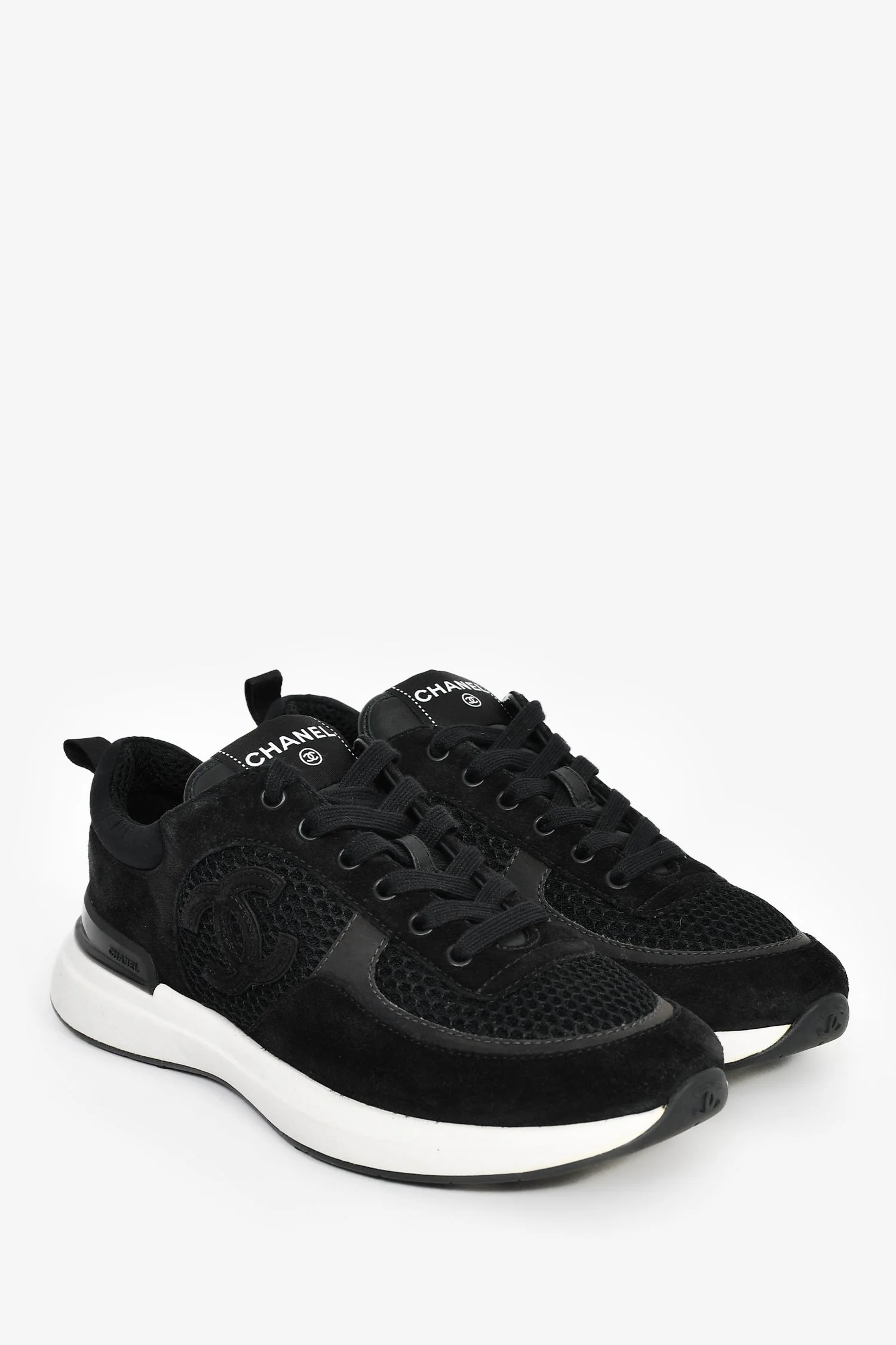 Pre-Loved Chanel™ Black Suede Interlocking C Sneakers Size 38 - Image 2