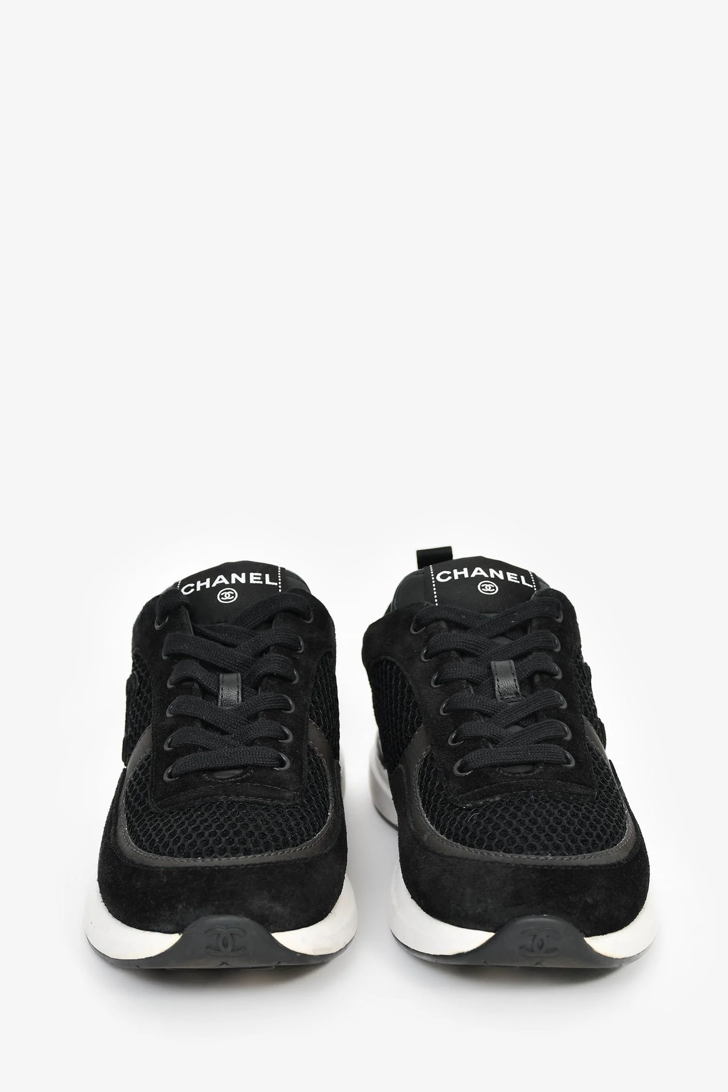 Pre-Loved Chanel™ Black Suede Interlocking C Sneakers Size 38 - Image 3