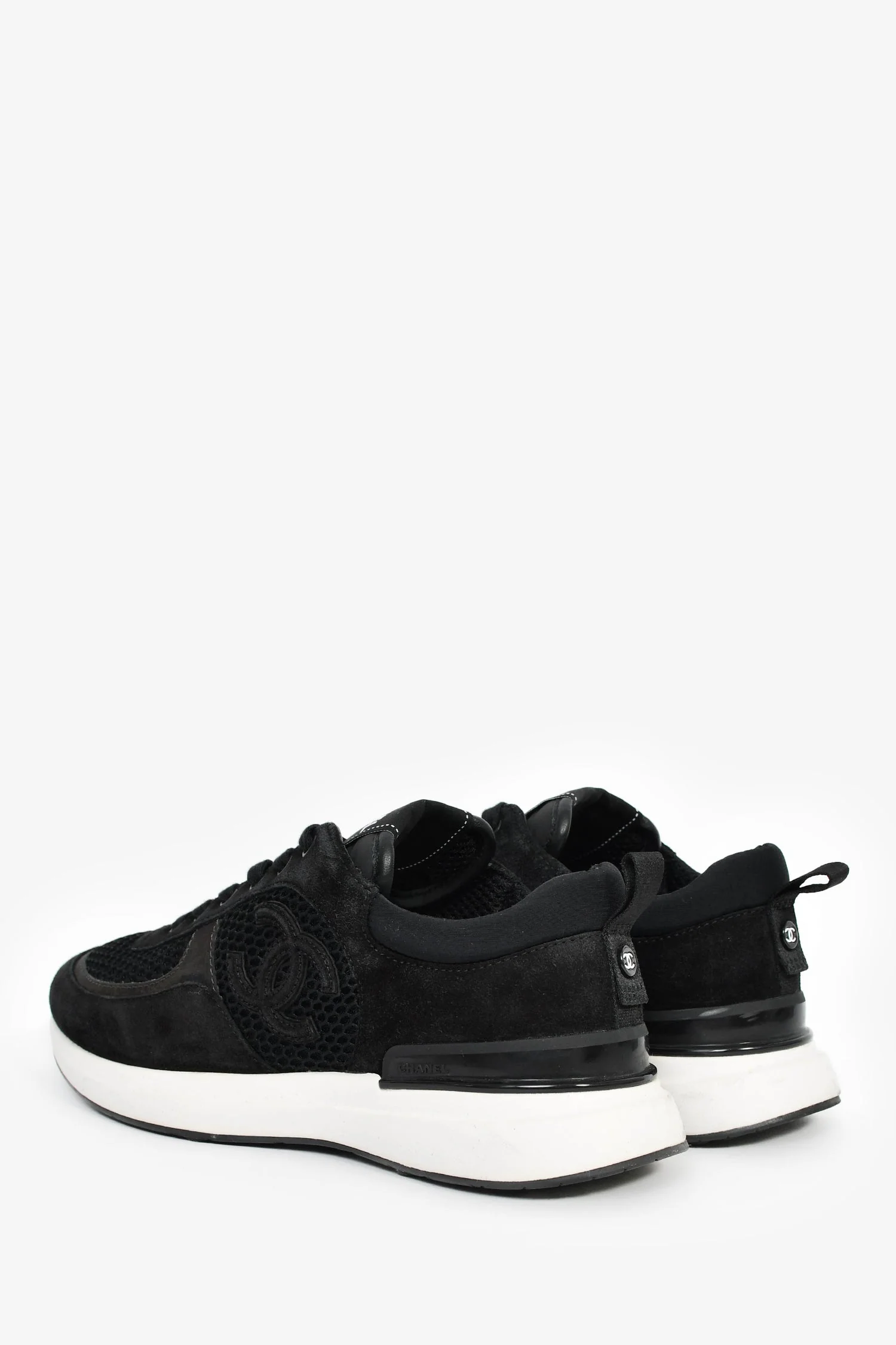 Pre-Loved Chanel™ Black Suede Interlocking C Sneakers Size 38 - Image 5