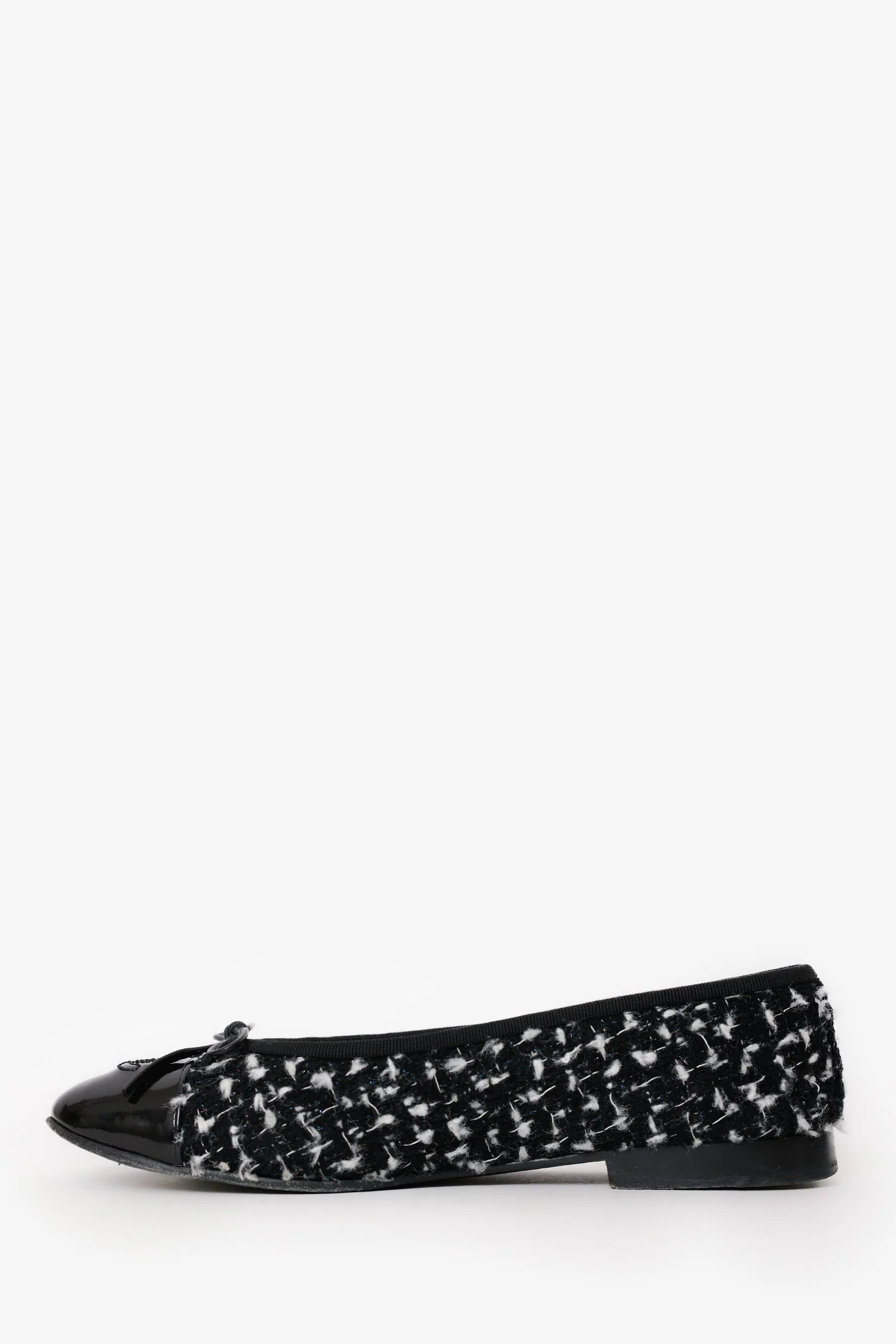 Pre-Loved Chanel™ Black Tweed CC Cap Toe Ballet Flats Size 37 - Image 5