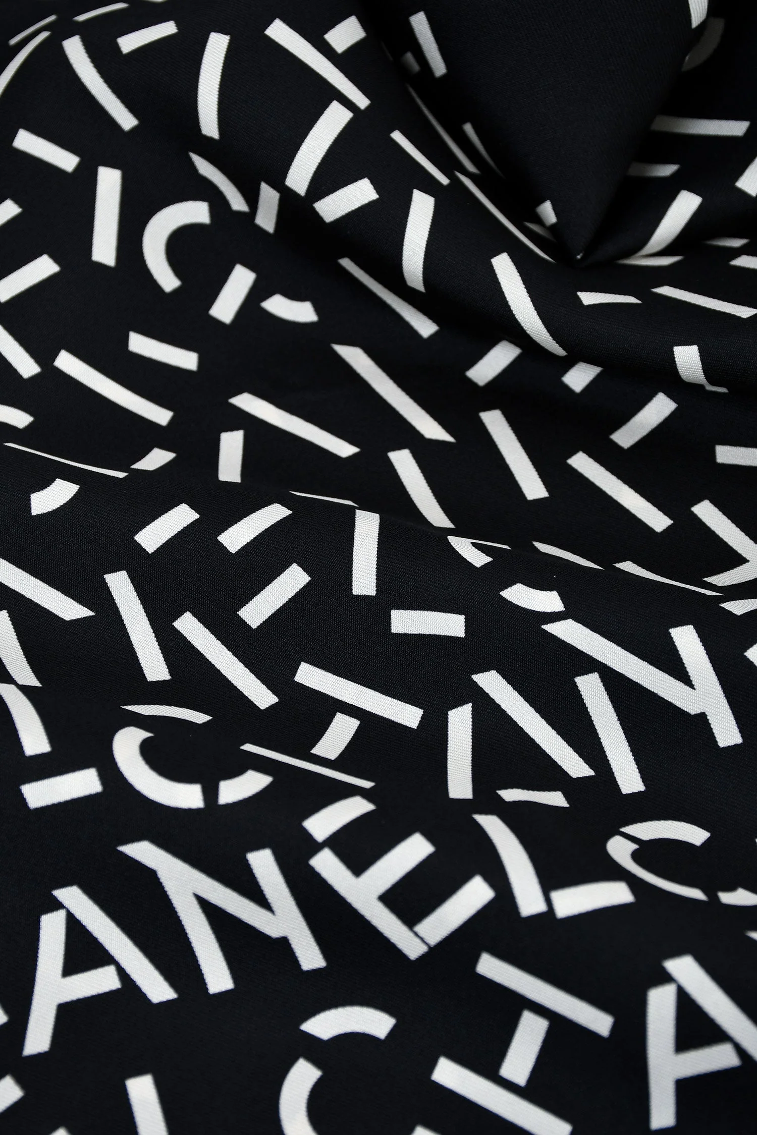 Pre-Loved Chanel™ Black/White Silk Logo Square Scarf - Image 4