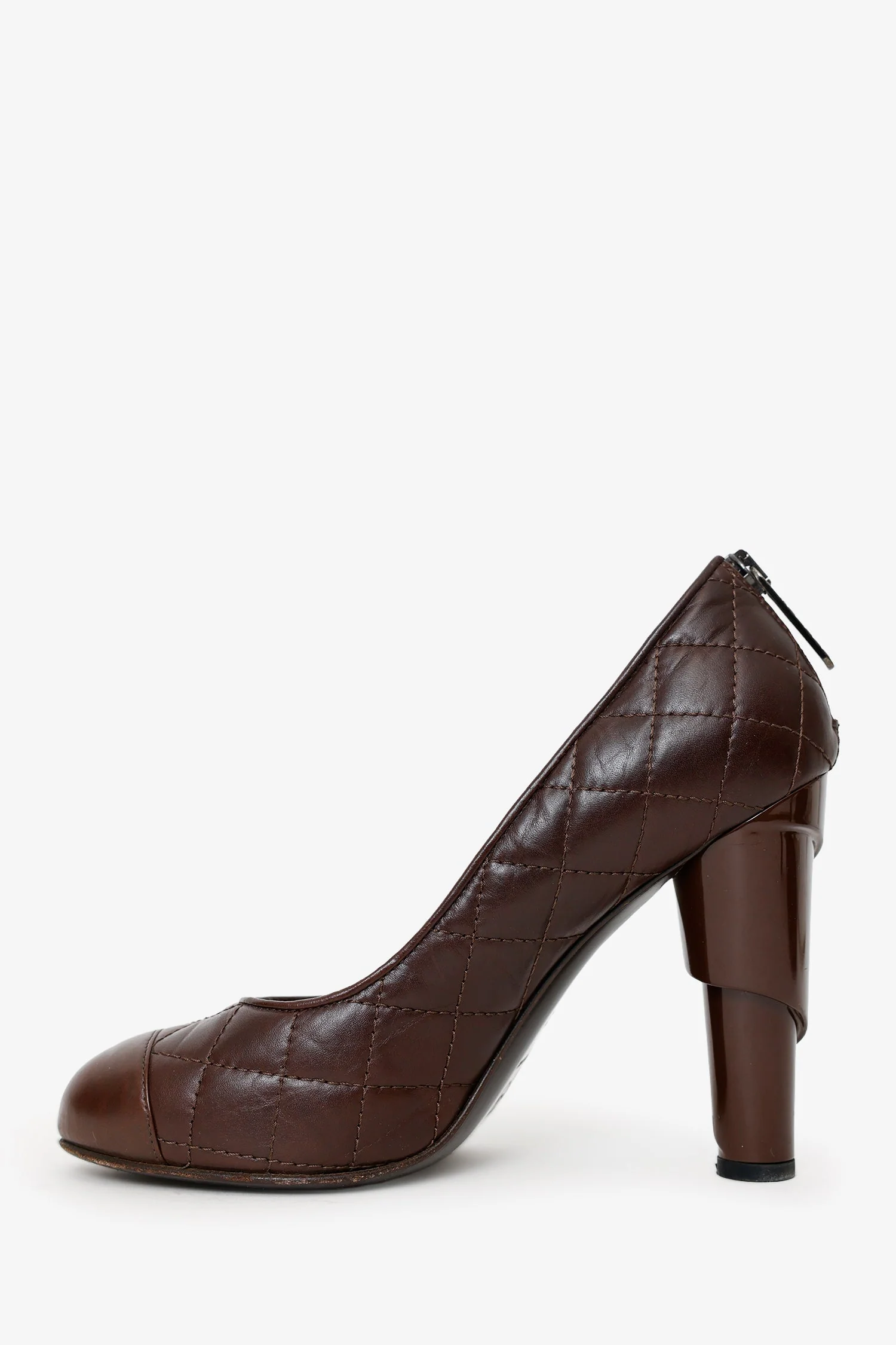 Pre-Loved Chanel™ Burgundy Quilted Leather Pumps With Mini Pouch Size 37 - Image 4
