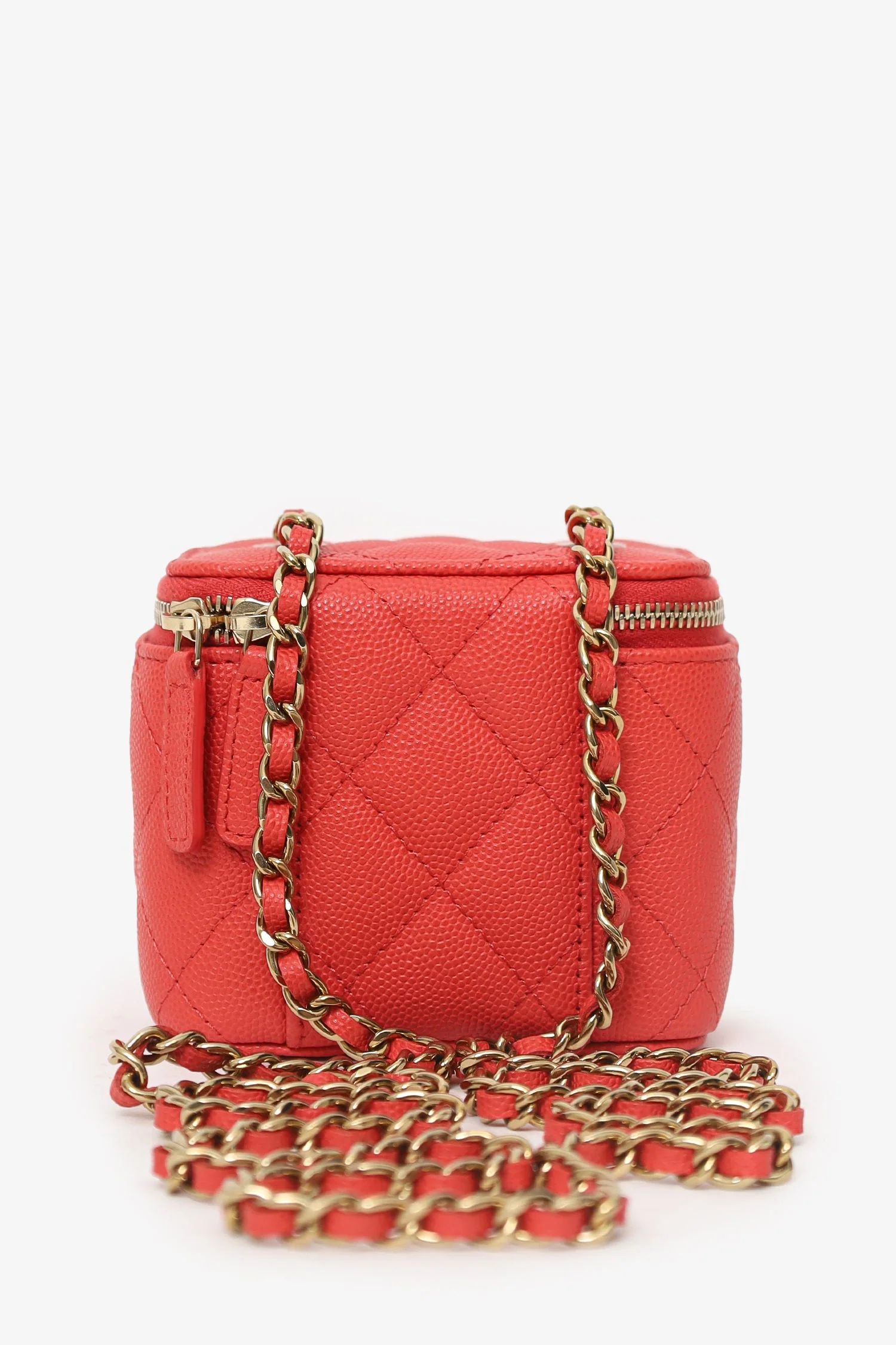 Pre-Loved Chanel™ Coral Classic Caviar Leather Vanity Bag With Chain - Image 3
