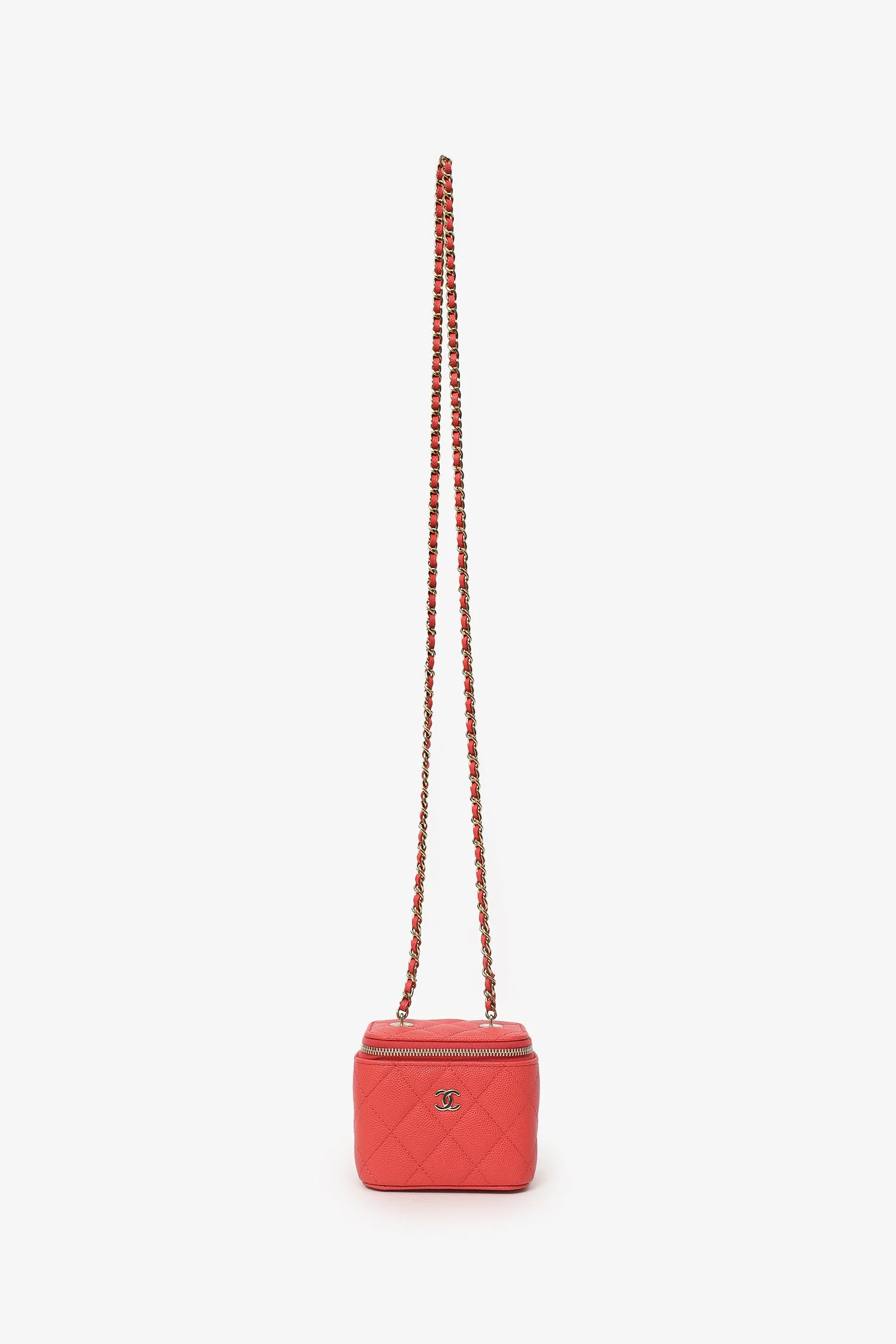 Pre-Loved Chanel™ Coral Classic Caviar Leather Vanity Bag With Chain - Image 7