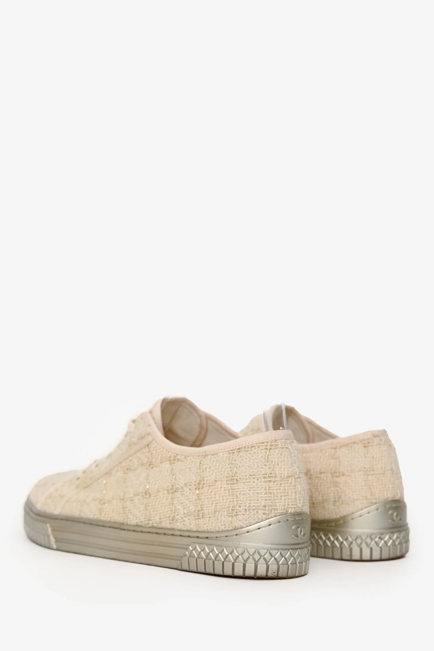 Pre-Loved Chanel™ Cream/Slilver Tweed Lace Up Sneaker Size 41 - Image 4