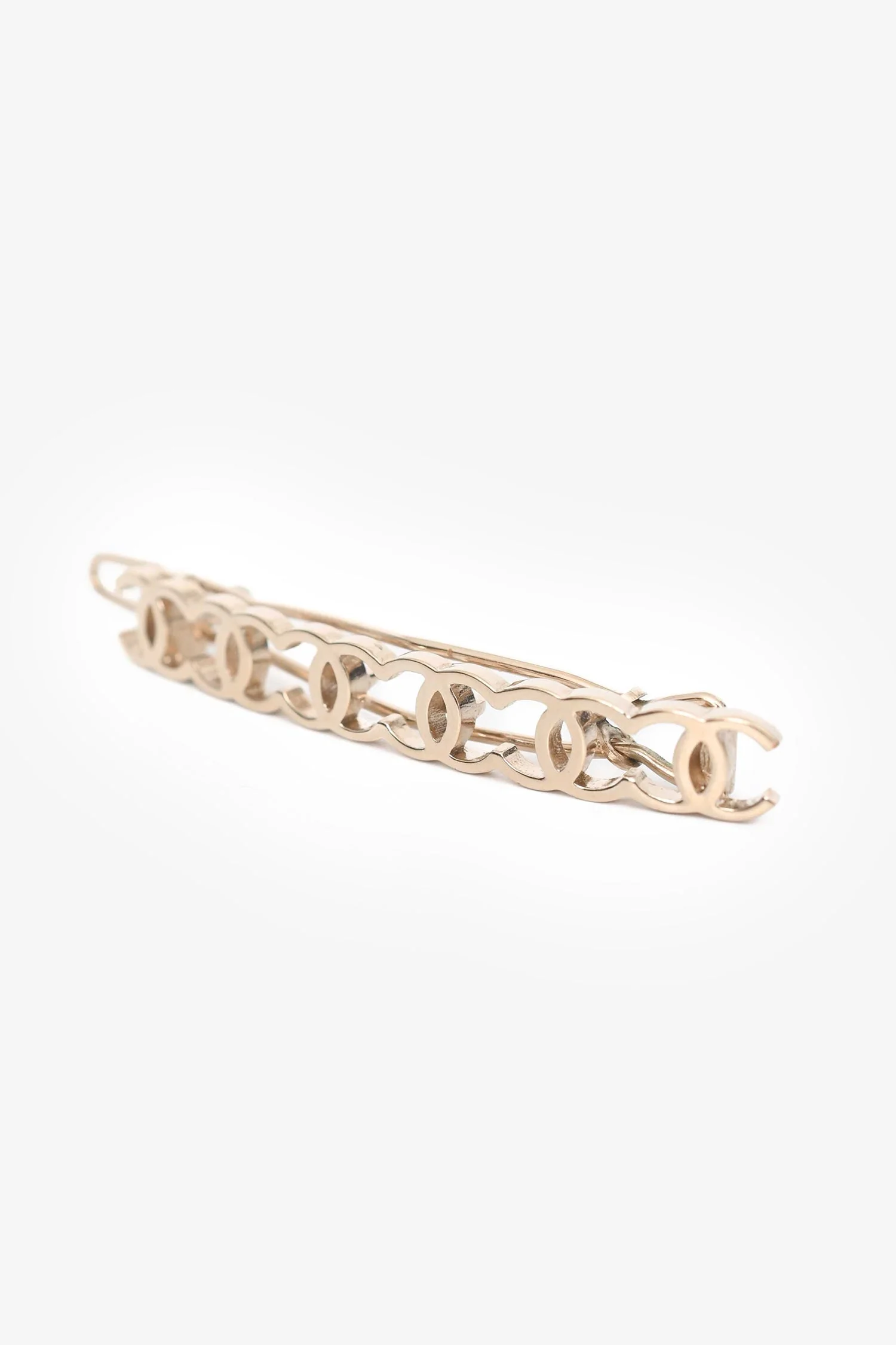 Pre-Loved Chanel™ Gold Tone 'CC' Hair Clip - Image 3