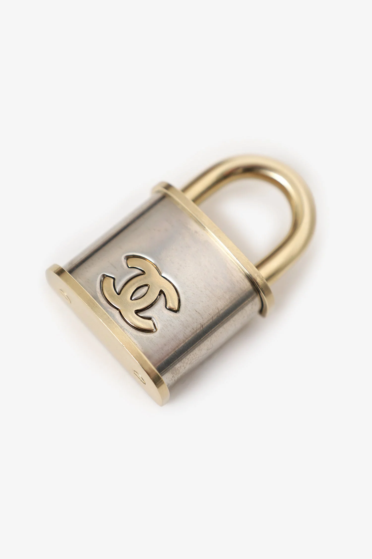 Pre-Loved Chanel™ Gold Tone CC Padlock Brooch - Image 2