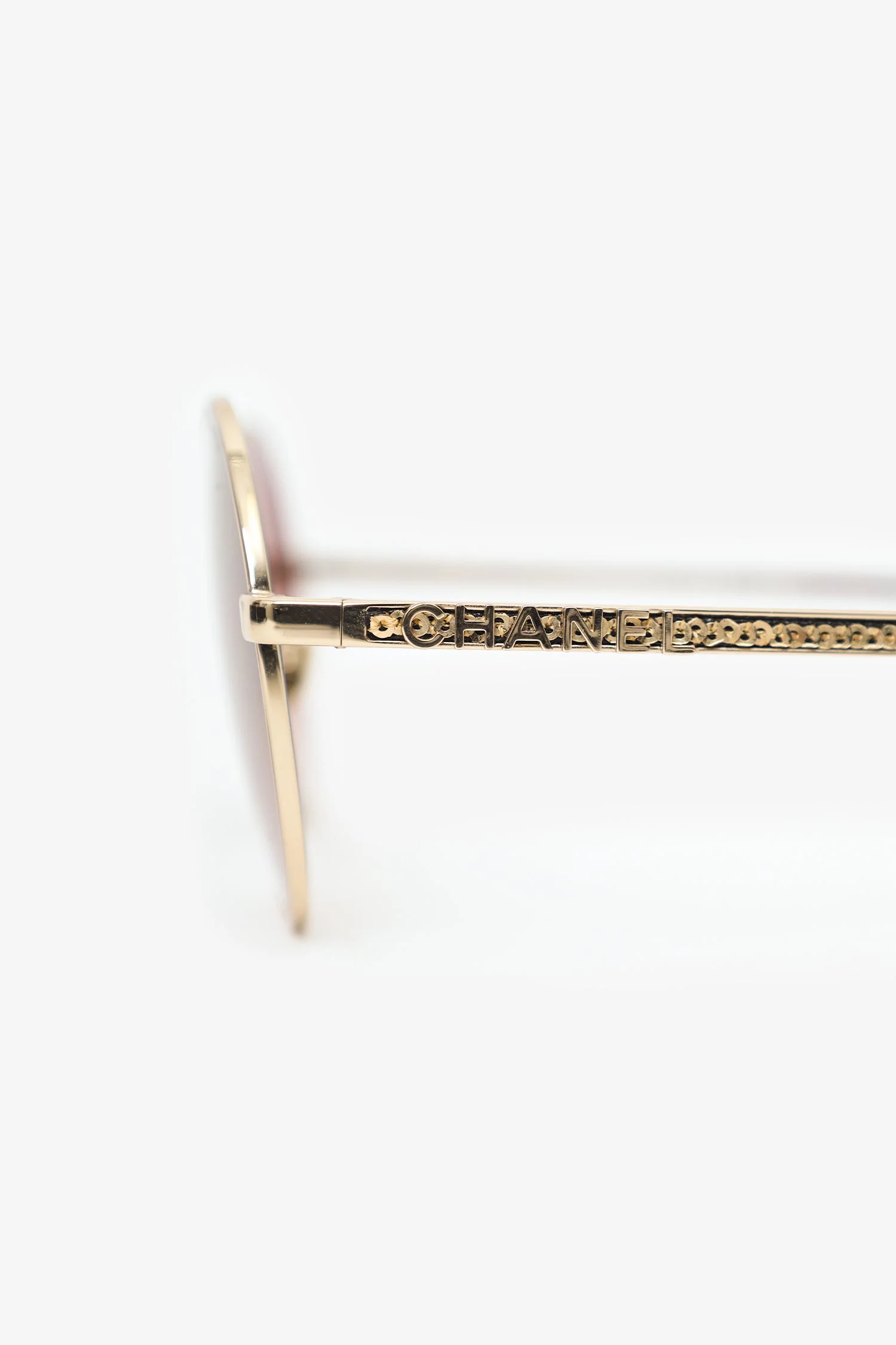 Pre-Loved Chanel™ Gold-tone Frame Round Sunglasses - Image 4