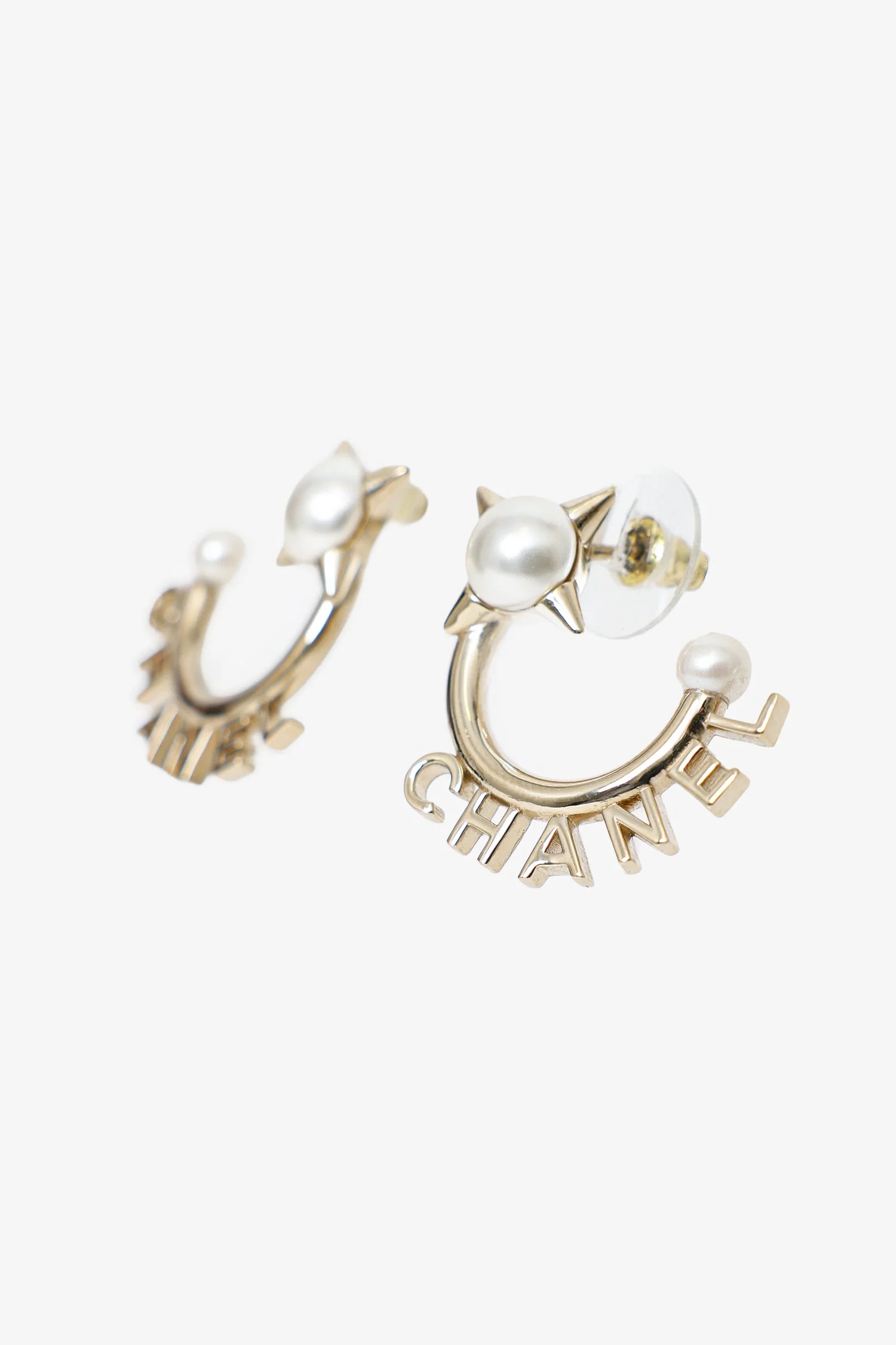 Pre-Loved Chanel™ Gold Tone Pearl Logo Hoop Earrings - Image 2