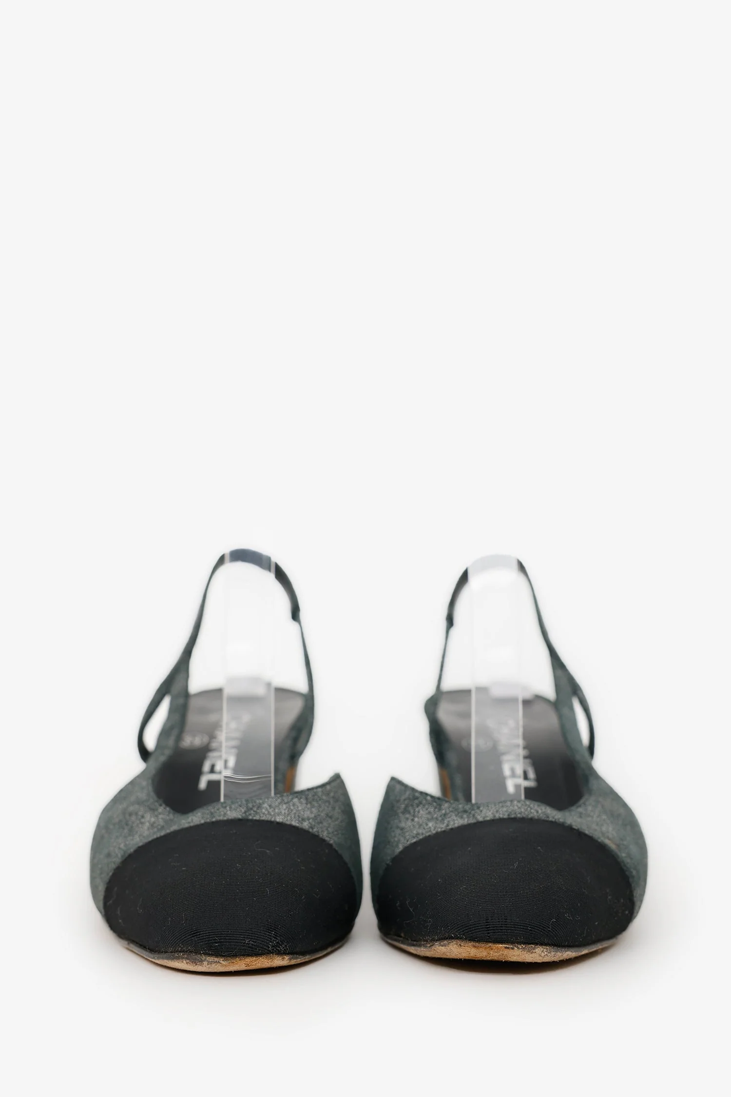 Pre-Loved Chanel™ Grey/Black Canvas/Nubuck Leather CC Slingback Sandals Size 36.5 - Image 3