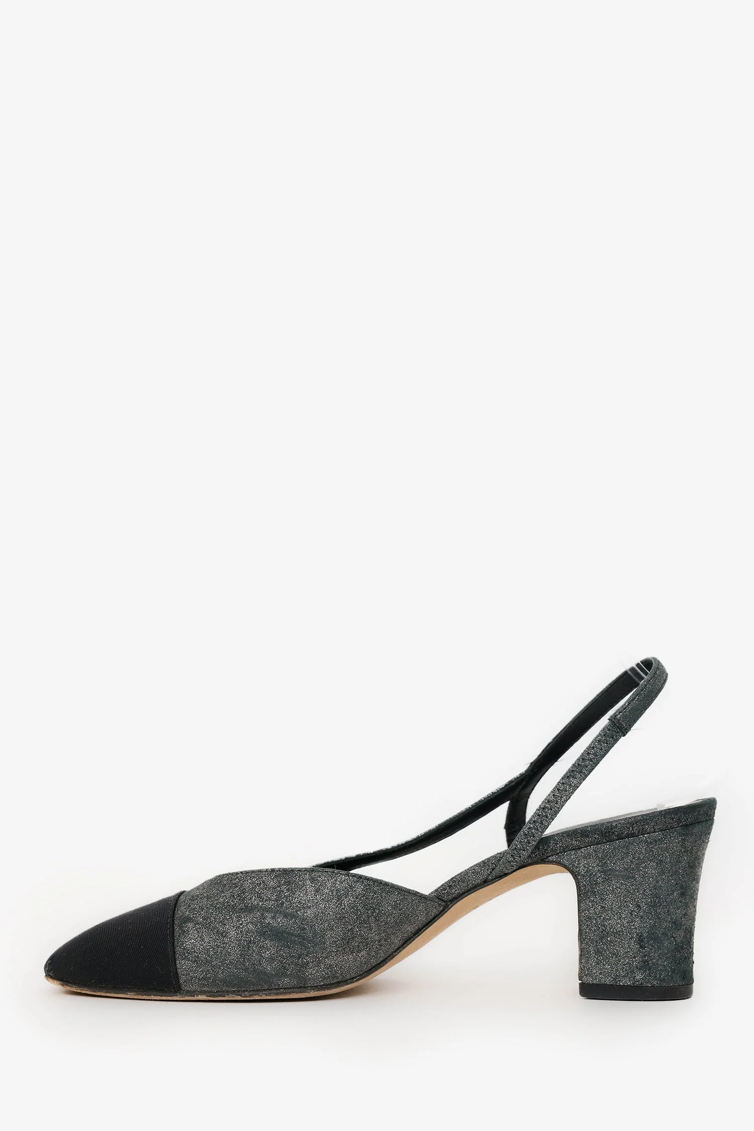 Pre-Loved Chanel™ Grey/Black Canvas/Nubuck Leather CC Slingback Sandals Size 36.5 - Image 4