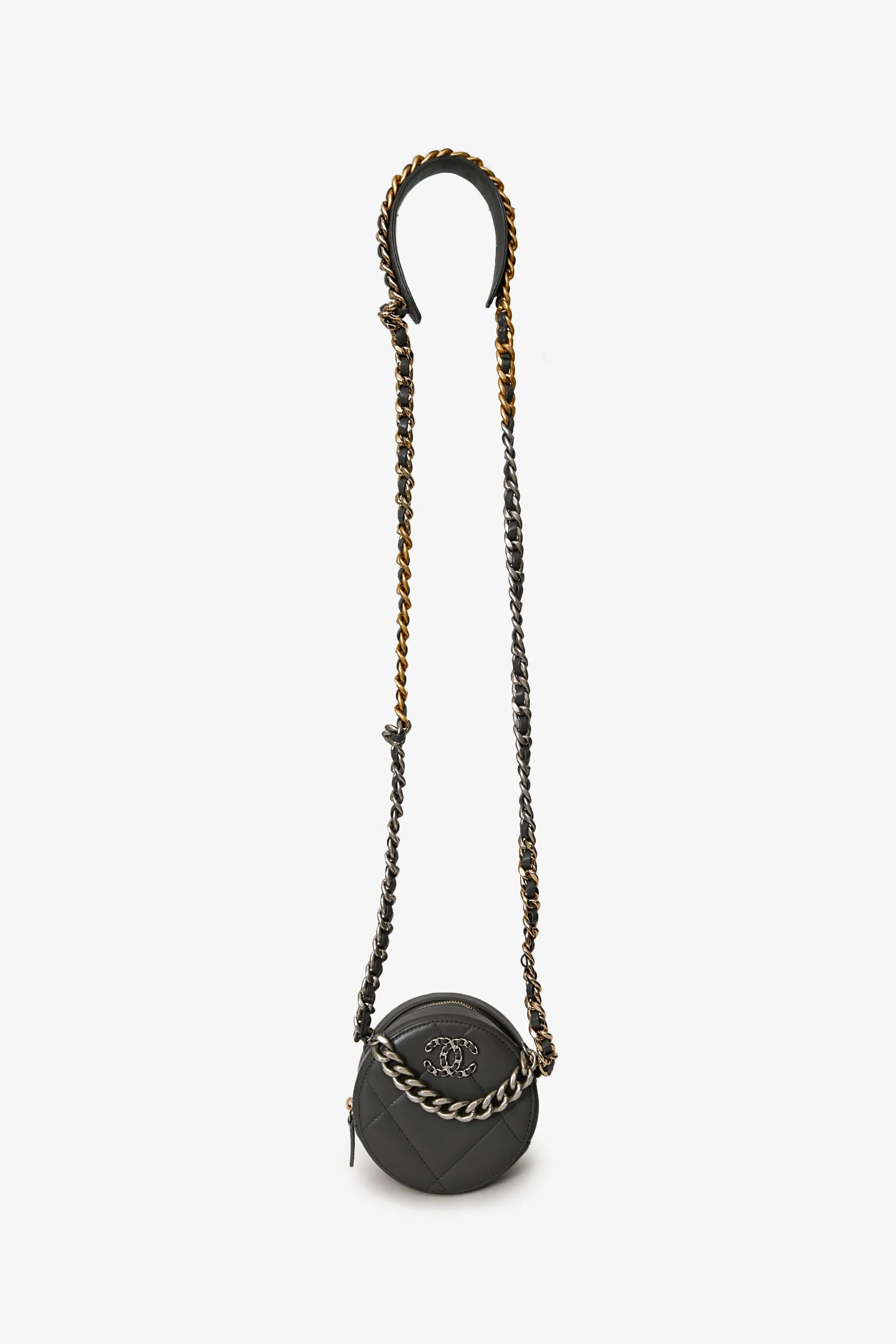 Pre-Loved Chanel™ Grey Lambskin 19 Round Crossbody Silver Hardware - Image 7