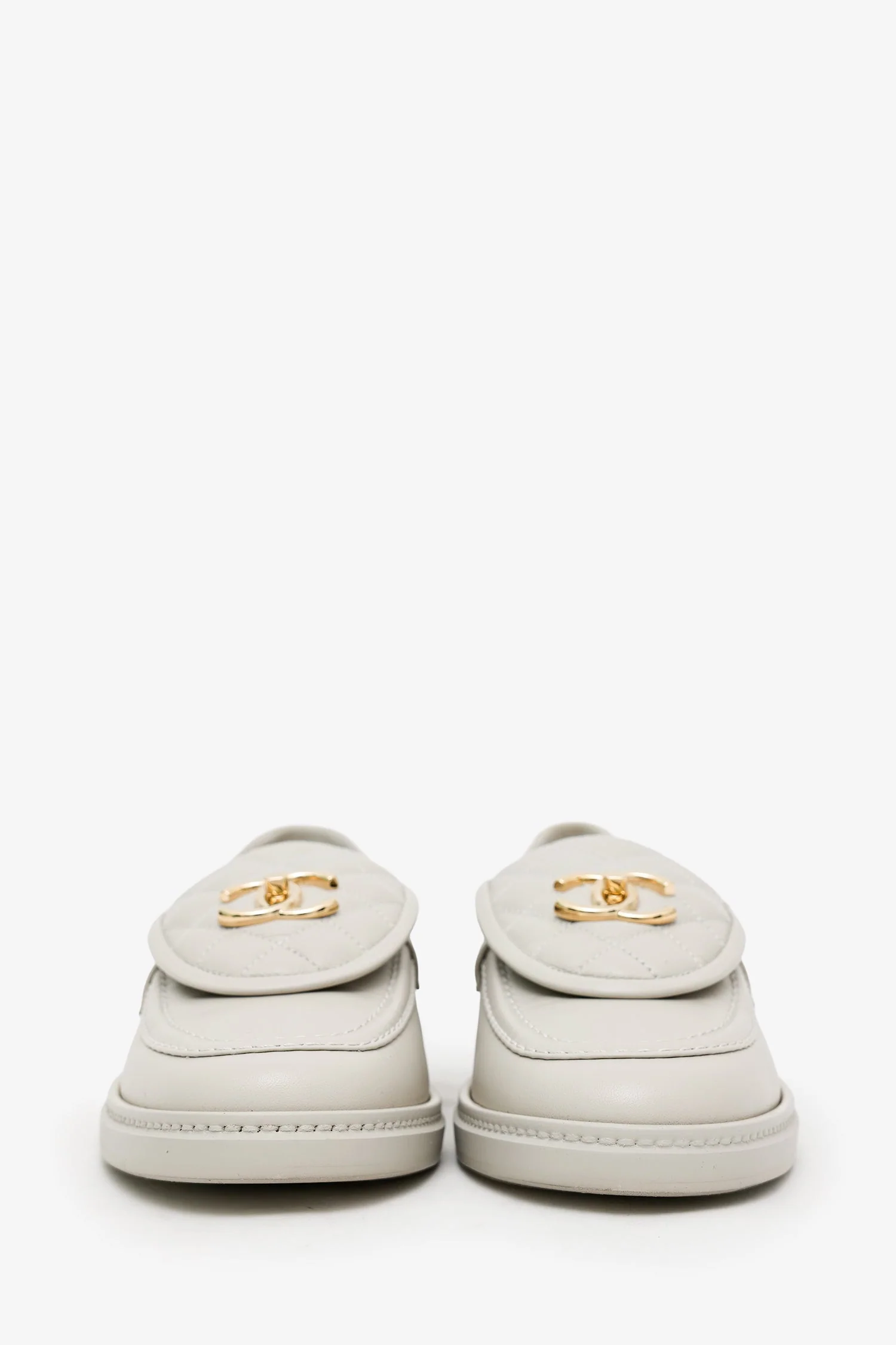 Pre-Loved Chanel™ Grey Quilted Leather Tab CC Turnlock Loafers Size 38.5 - Image 3