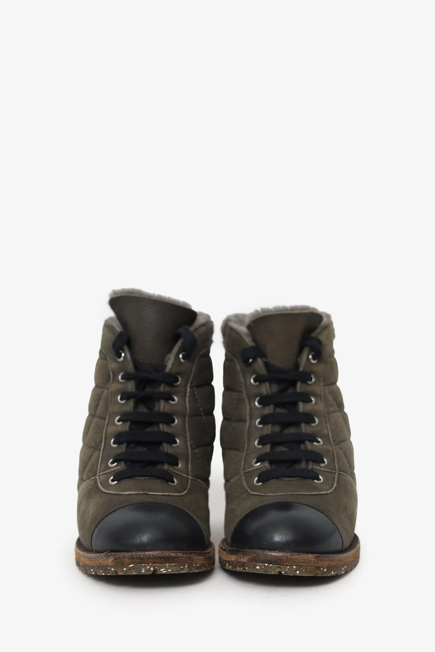 Pre-Loved Chanel Grey Suede Quilted Boots Size 36.5 - Image 3