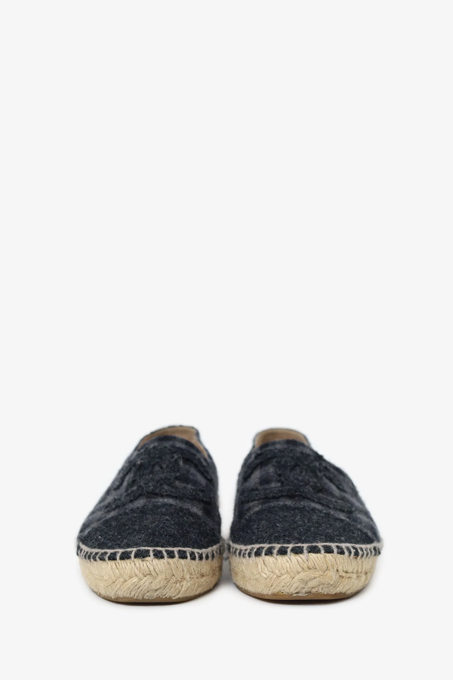 Pre-Loved Chanel™ Grey Wool Plaid CC Logo Espadrilles Size 41 - Image 3