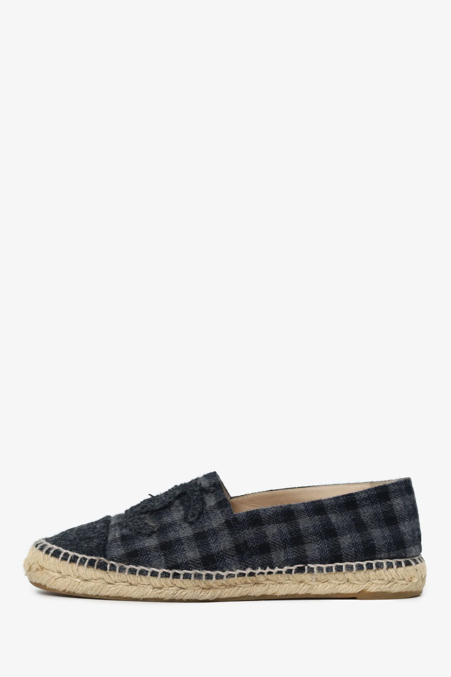 Pre-Loved Chanel™ Grey Wool Plaid CC Logo Espadrilles Size 41 - Image 5